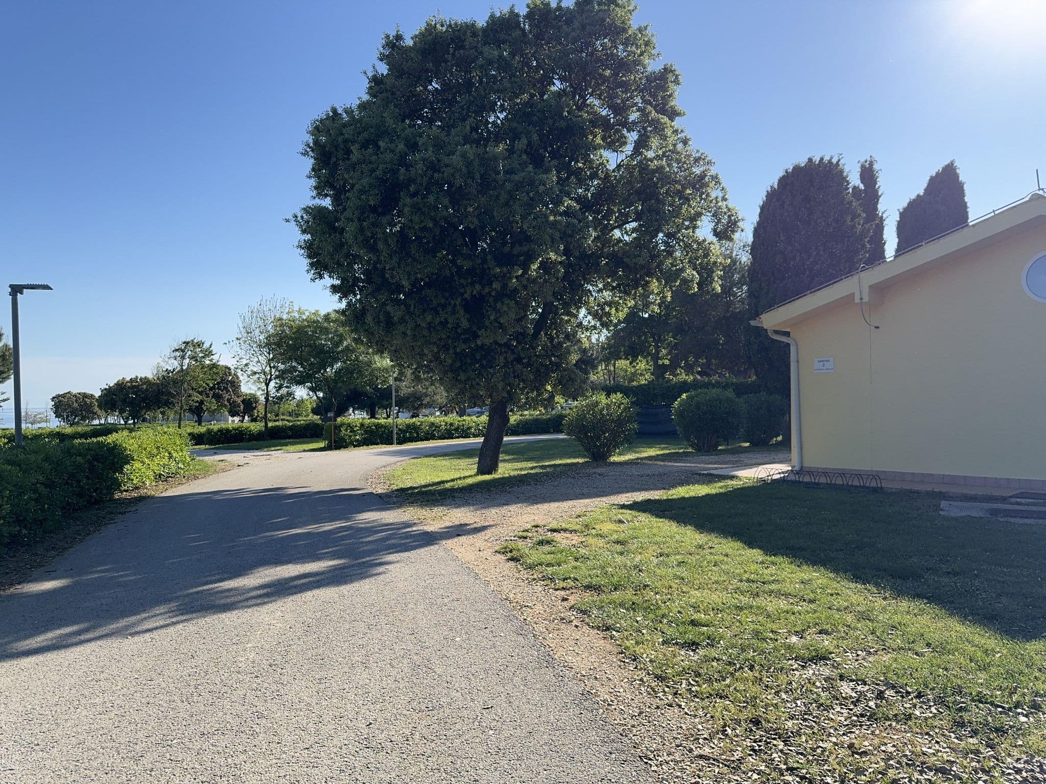 Street view near Kazela Resort, Medulin — © MapingFan (CC BY-SA · Mapillary)