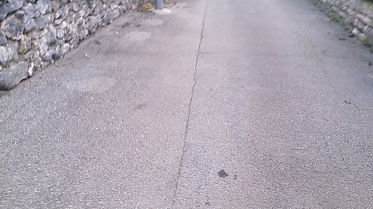 Street view near Villa Romantika, Rovinj — © utvonalfelmeresek (CC BY-SA · Mapillary)