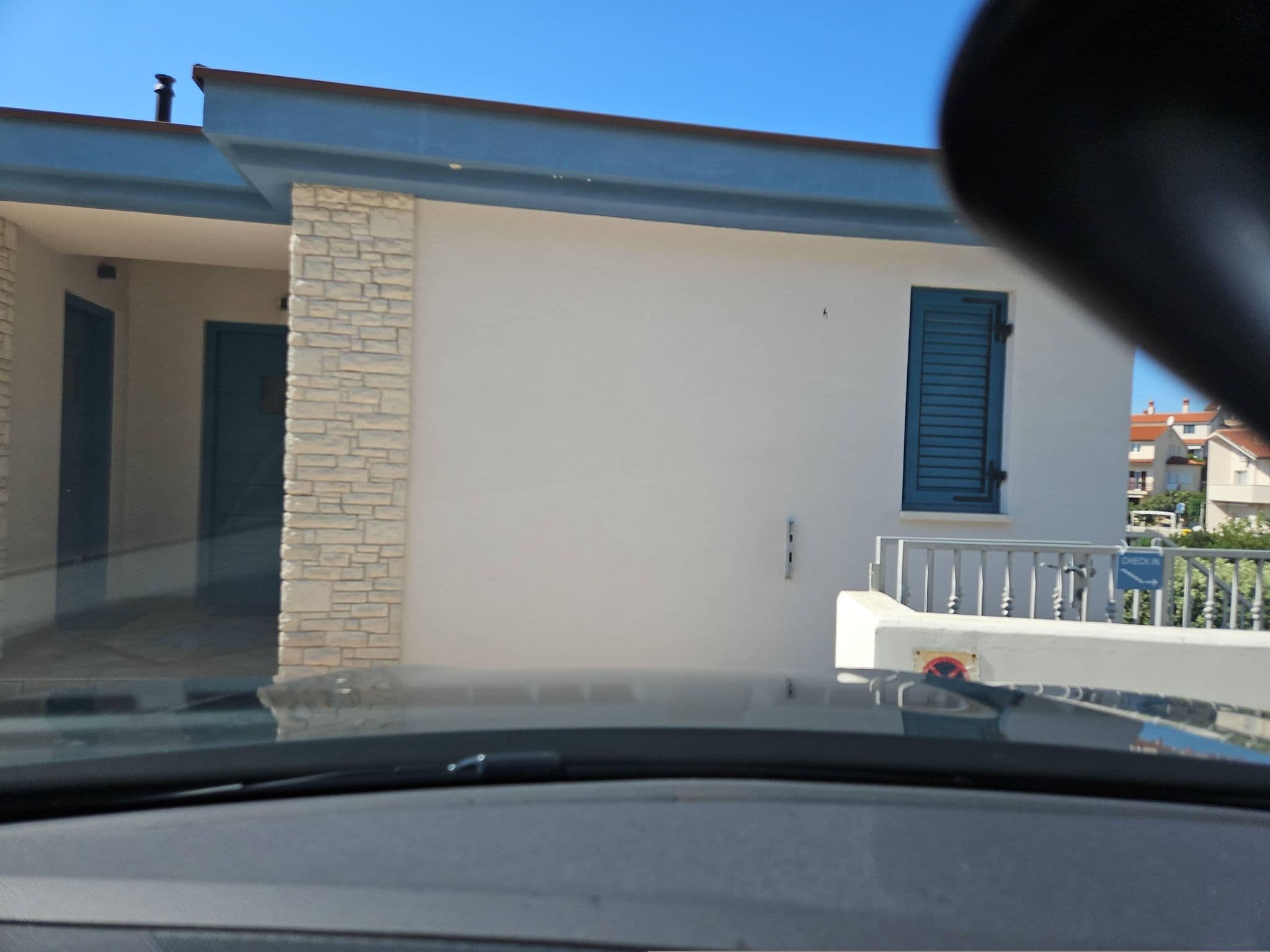 Street view near Rooms and Apartments Villa Dama, Pula — © toho (CC BY-SA · Mapillary)