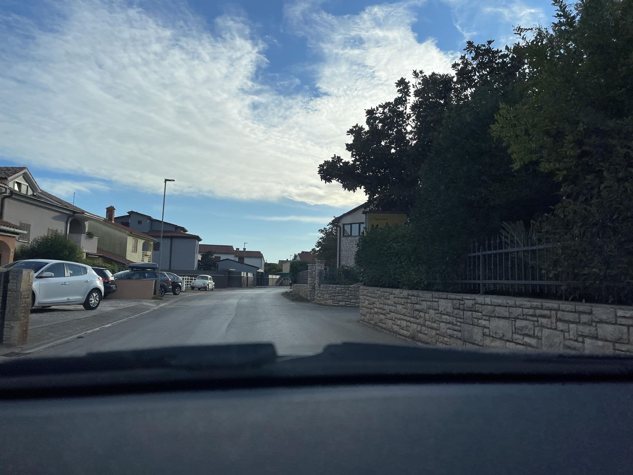 Street view near Pansion Moderno, Valbandon — © fabifrz (CC BY-SA · Mapillary)