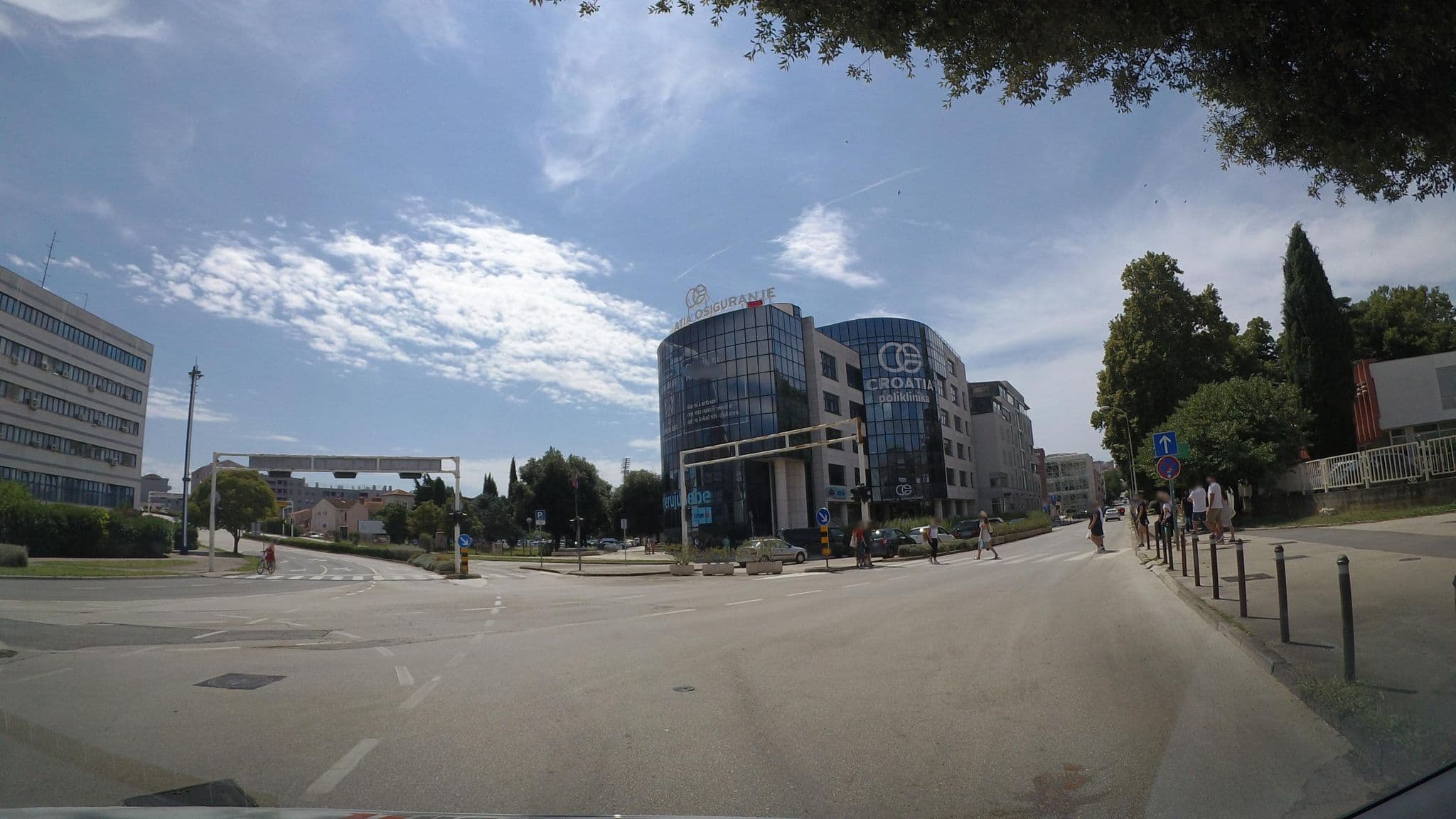 Street view near Pula Apartmani, Pula — © hbogner (CC BY-SA · Mapillary)