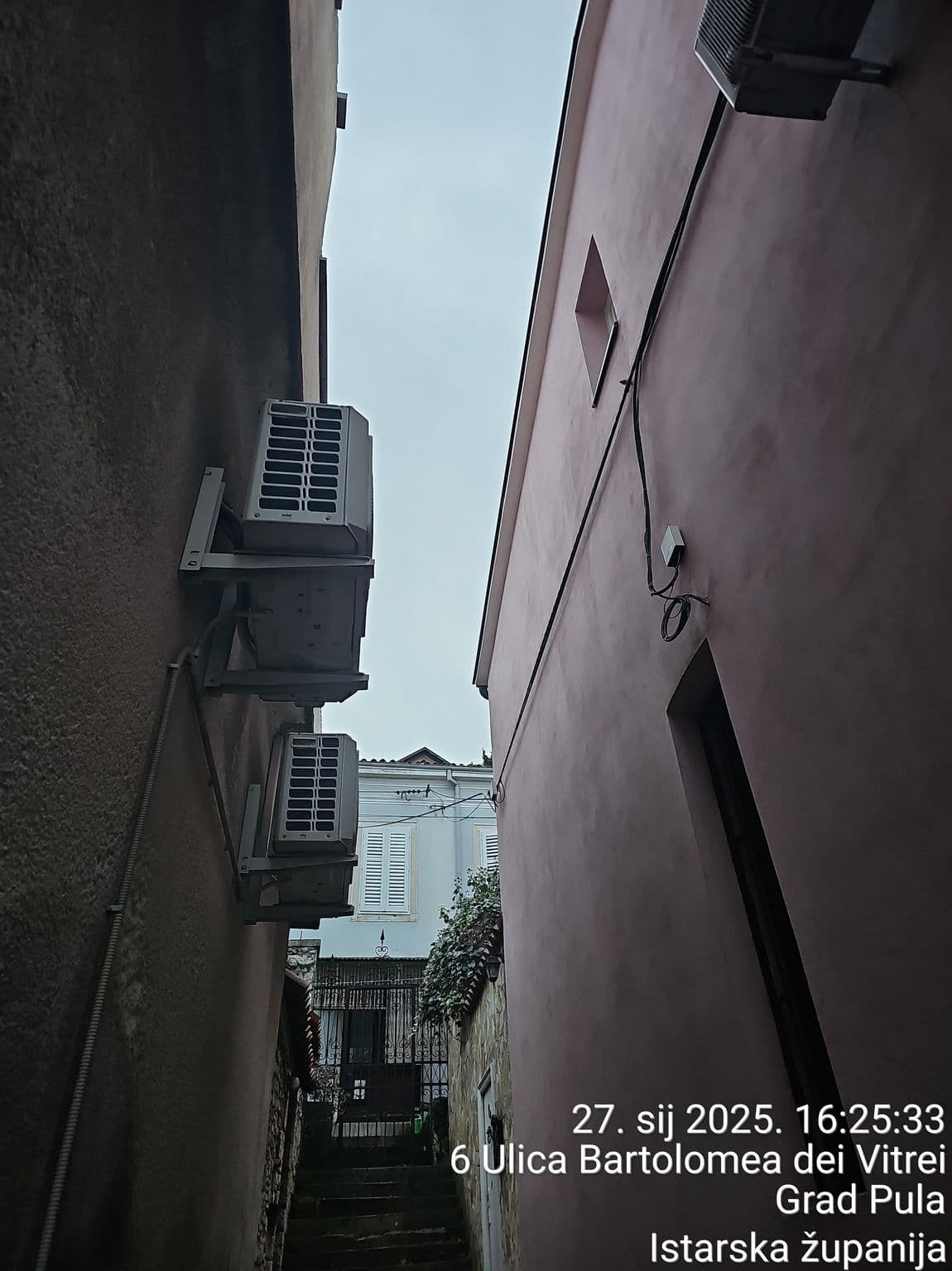 Street view near Kolenashi Pula, Pula — © LTuropolec (CC BY-SA · Mapillary)