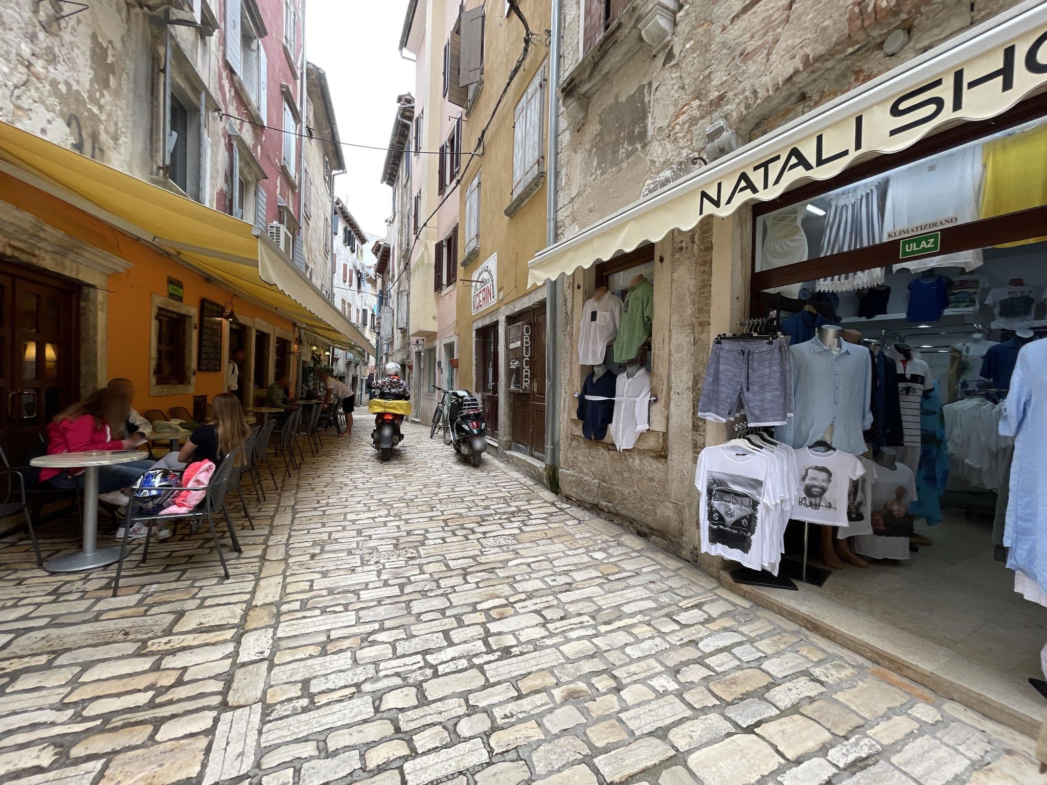 Street view near Apartments Aalvar and Aalto, Rovinj — © filipb (CC BY-SA · Mapillary)