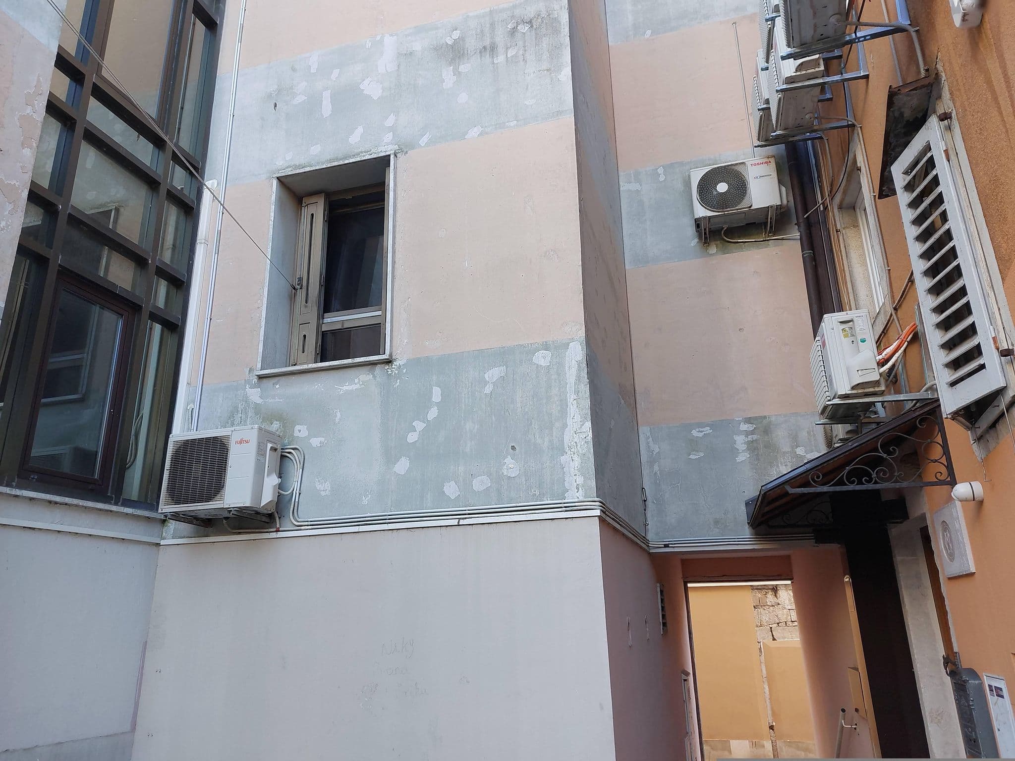 Street view near Apartment San Rocco Center, Pula — © vcosic (CC BY-SA · Mapillary)