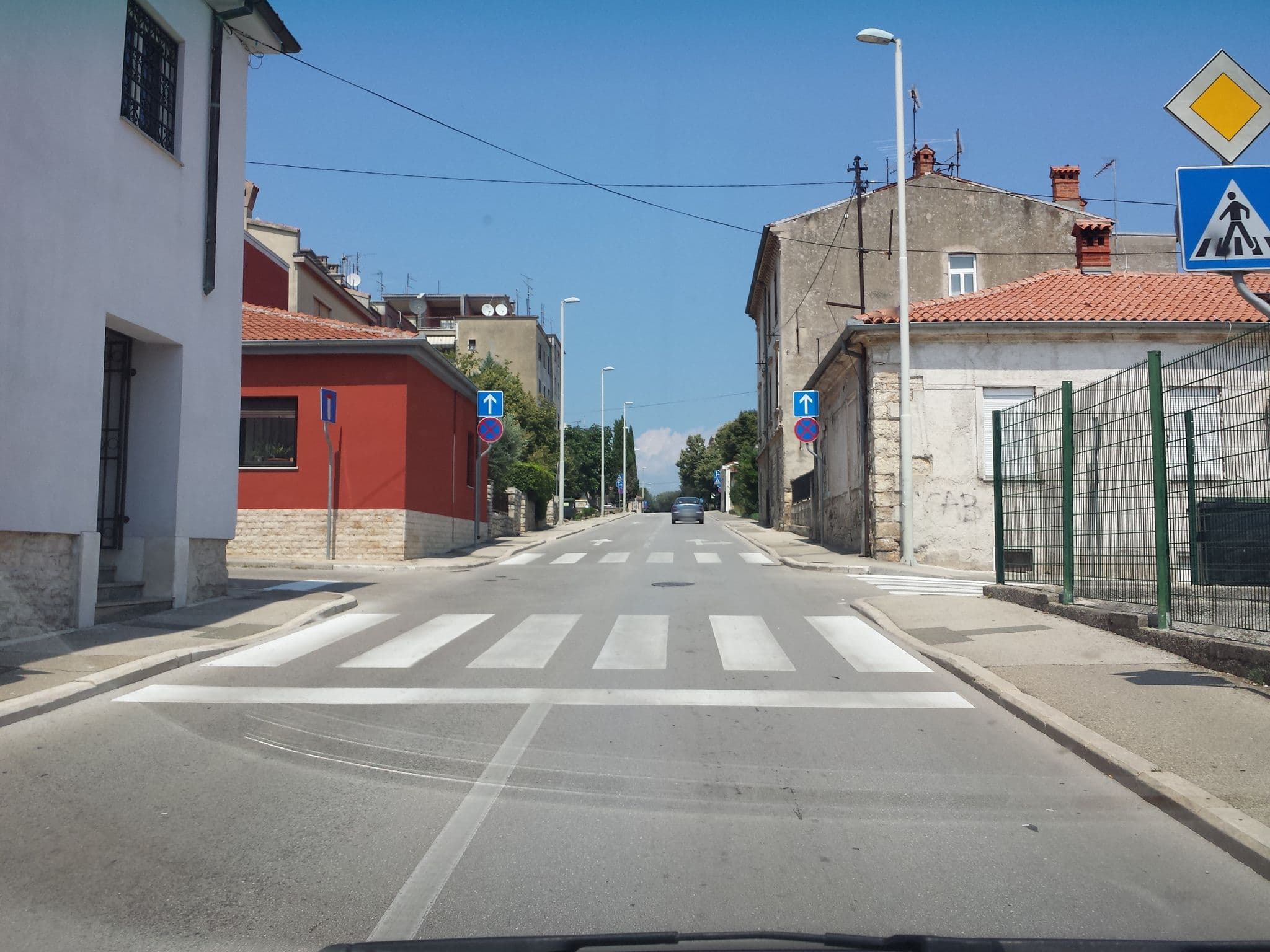 Street view near Hostel Alma, Pula — © brocaloid15 (CC BY-SA · Mapillary)