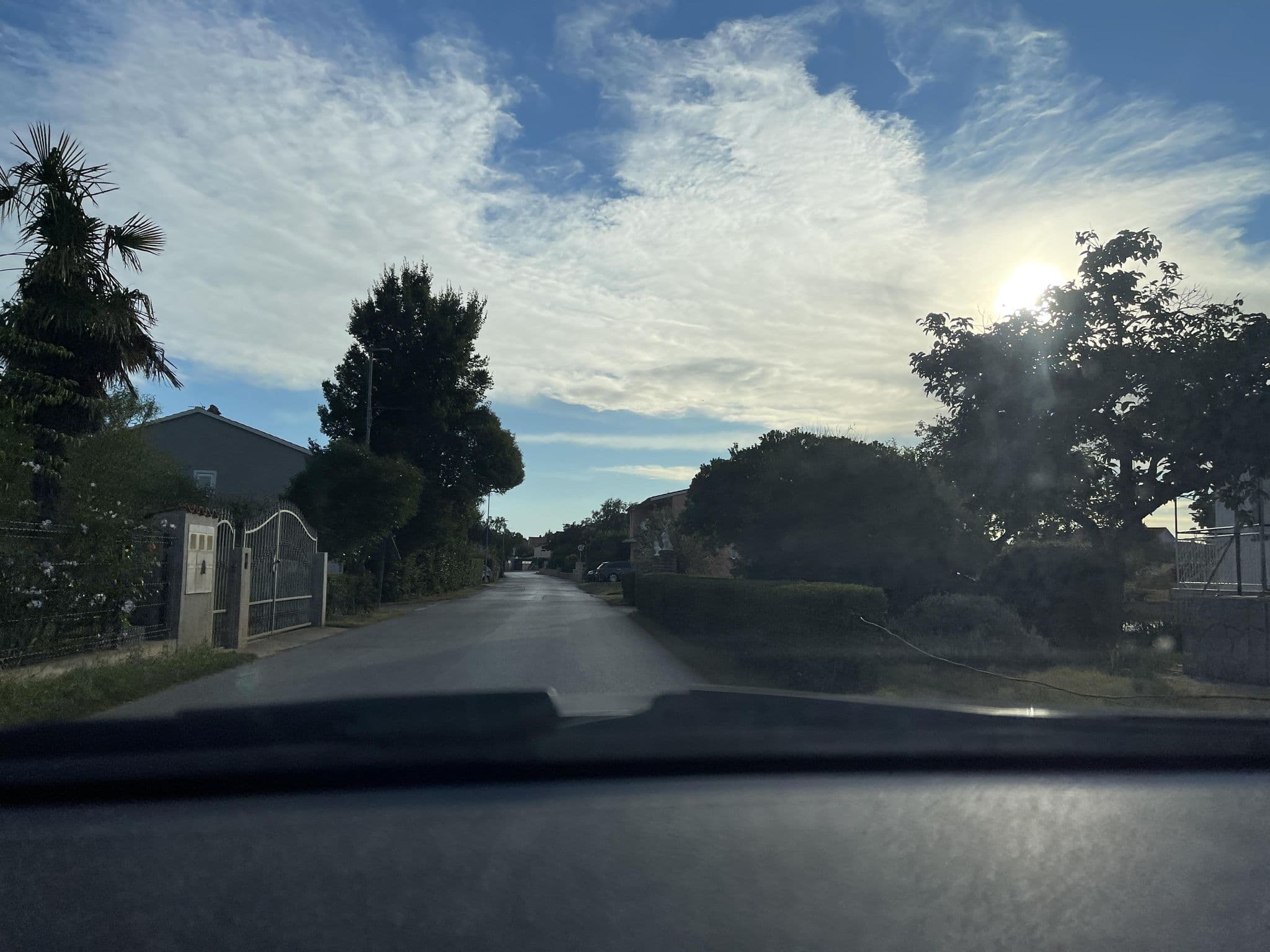 Street view near Apartment Damira 1017, Valbandon — © fabifrz (CC BY-SA · Mapillary)