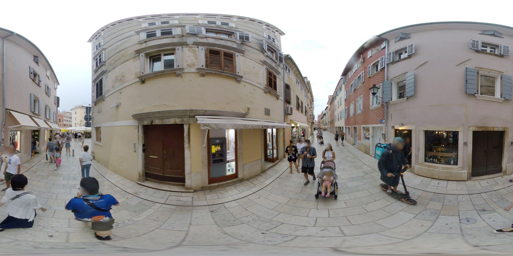 Street view near Centar Boutique Apartments, Rovinj — © mapconcierge (CC BY-SA · Mapillary)