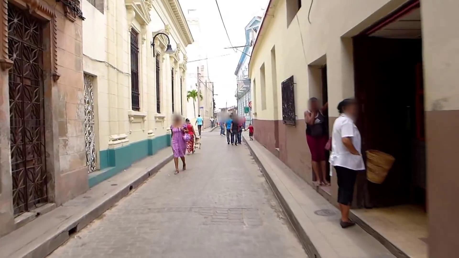 Street view near Hotel El Marqués, Camagüey
