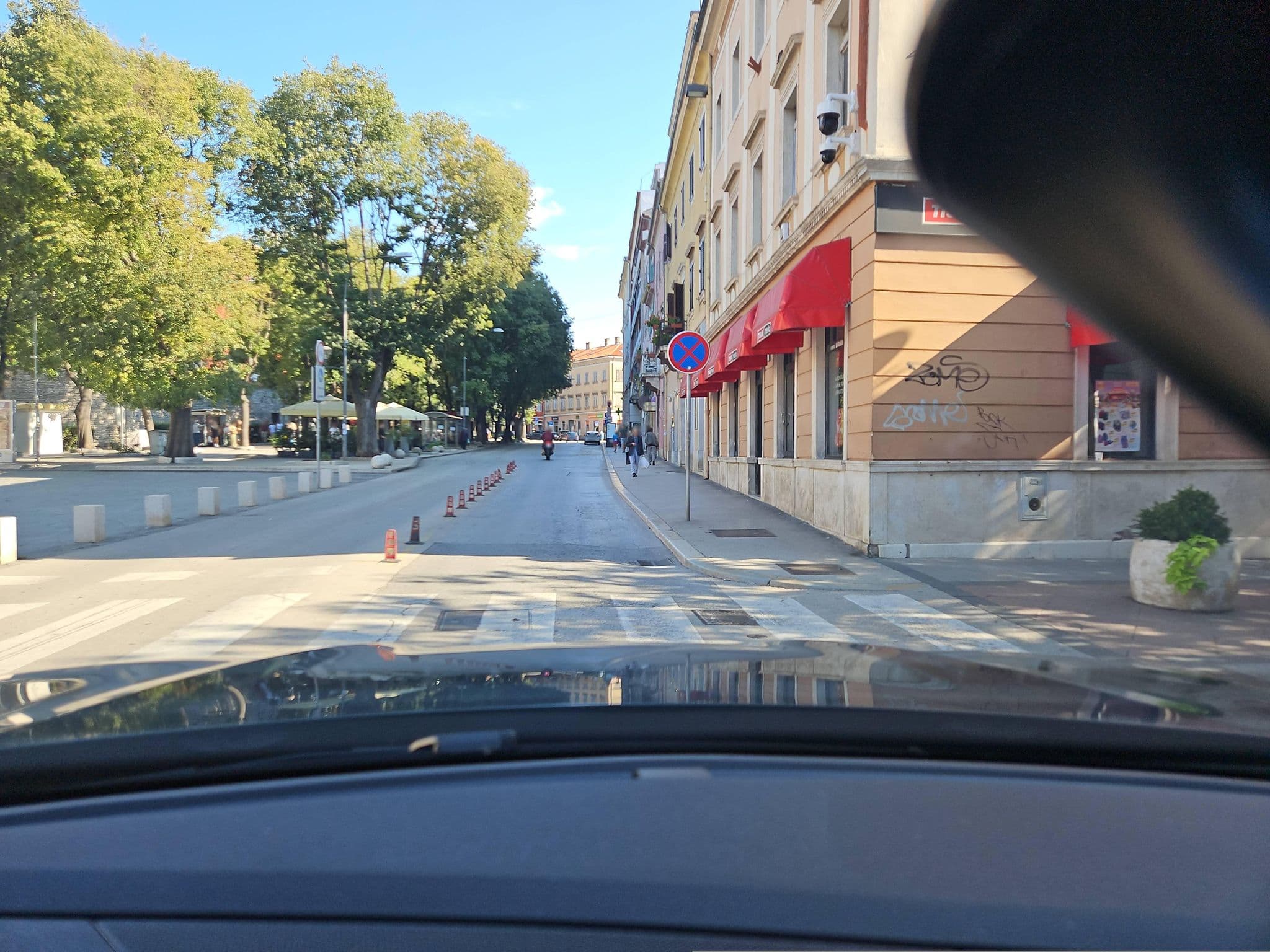 Street view near Apartment Evelina, Pula — © toho (CC BY-SA · Mapillary)