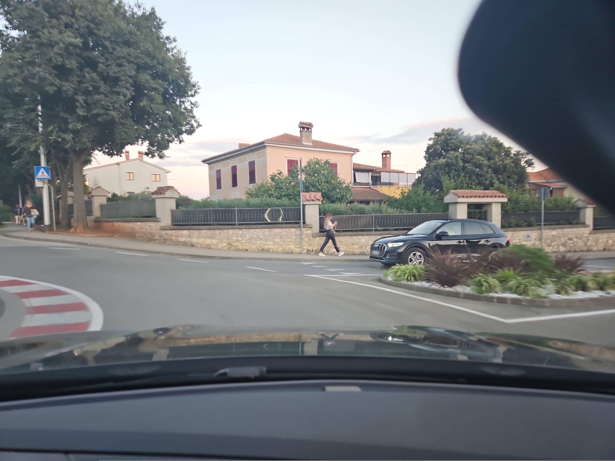 Street view near Apartmani Mans, Rovinj — © toho (CC BY-SA · Mapillary)