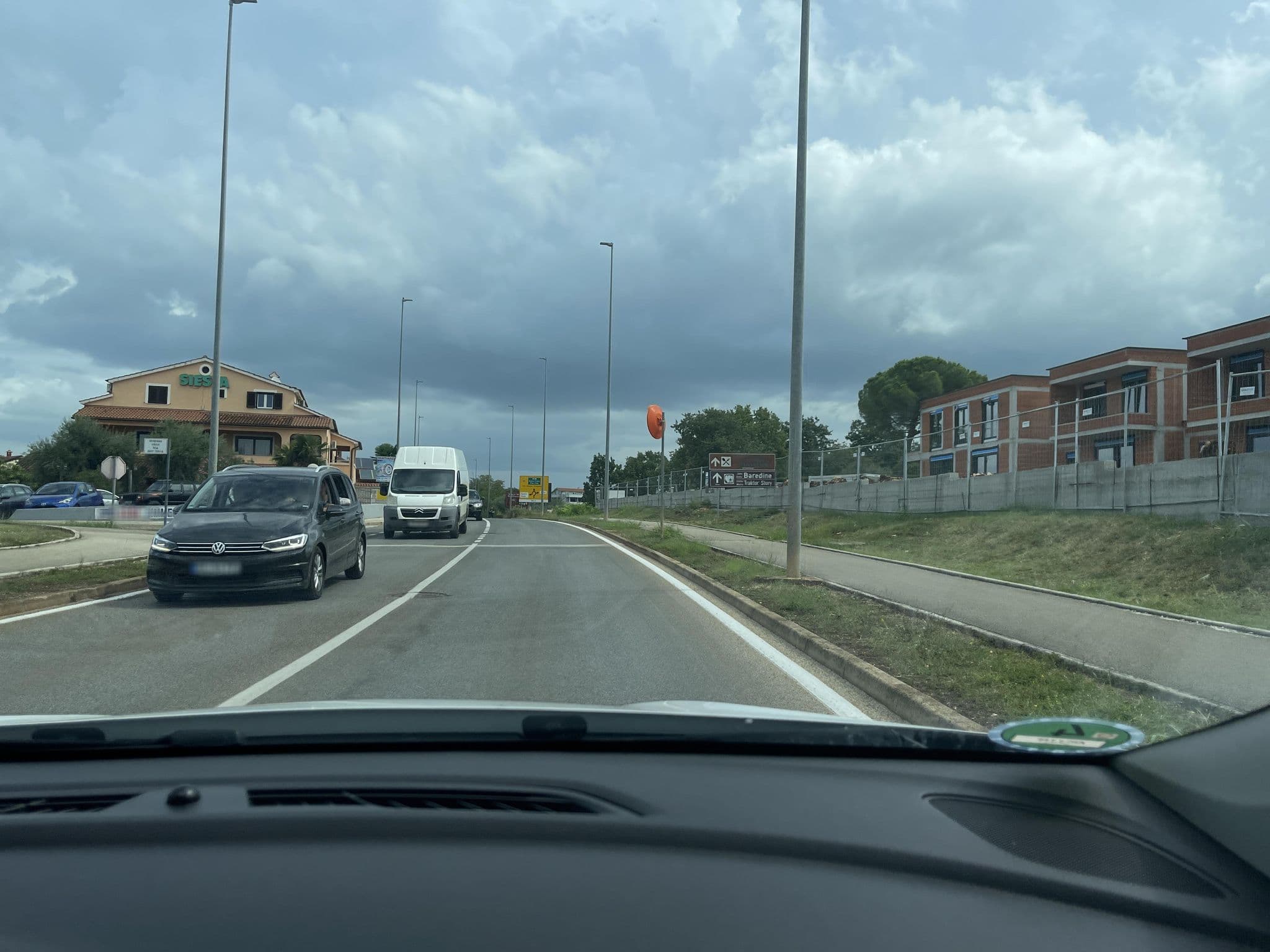 Street view near Rooms Sanodent, Poreč — © eisbzs (CC BY-SA · Mapillary)