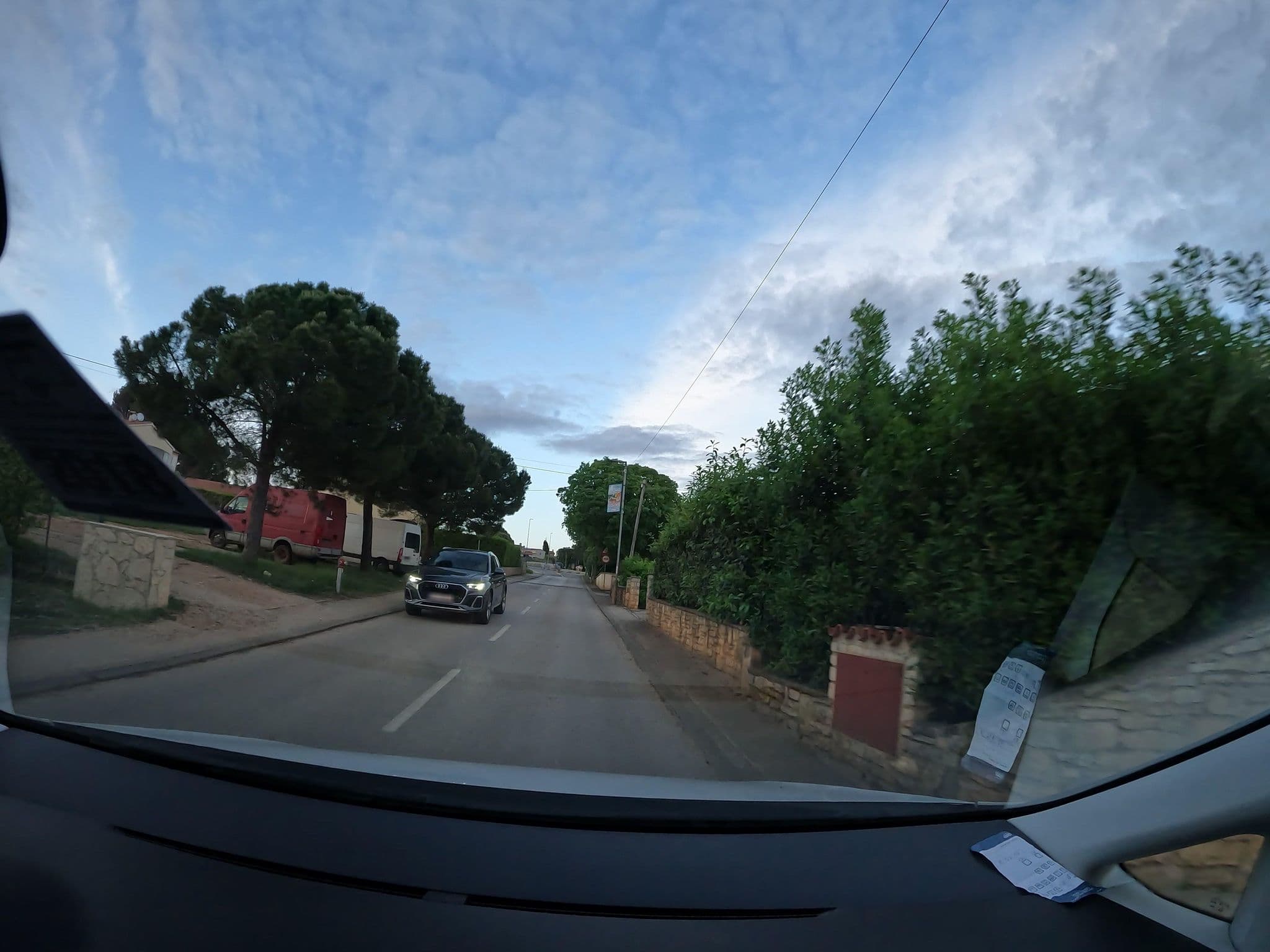 Street view near Vila Majda, Tar — © erias (CC BY-SA · Mapillary)