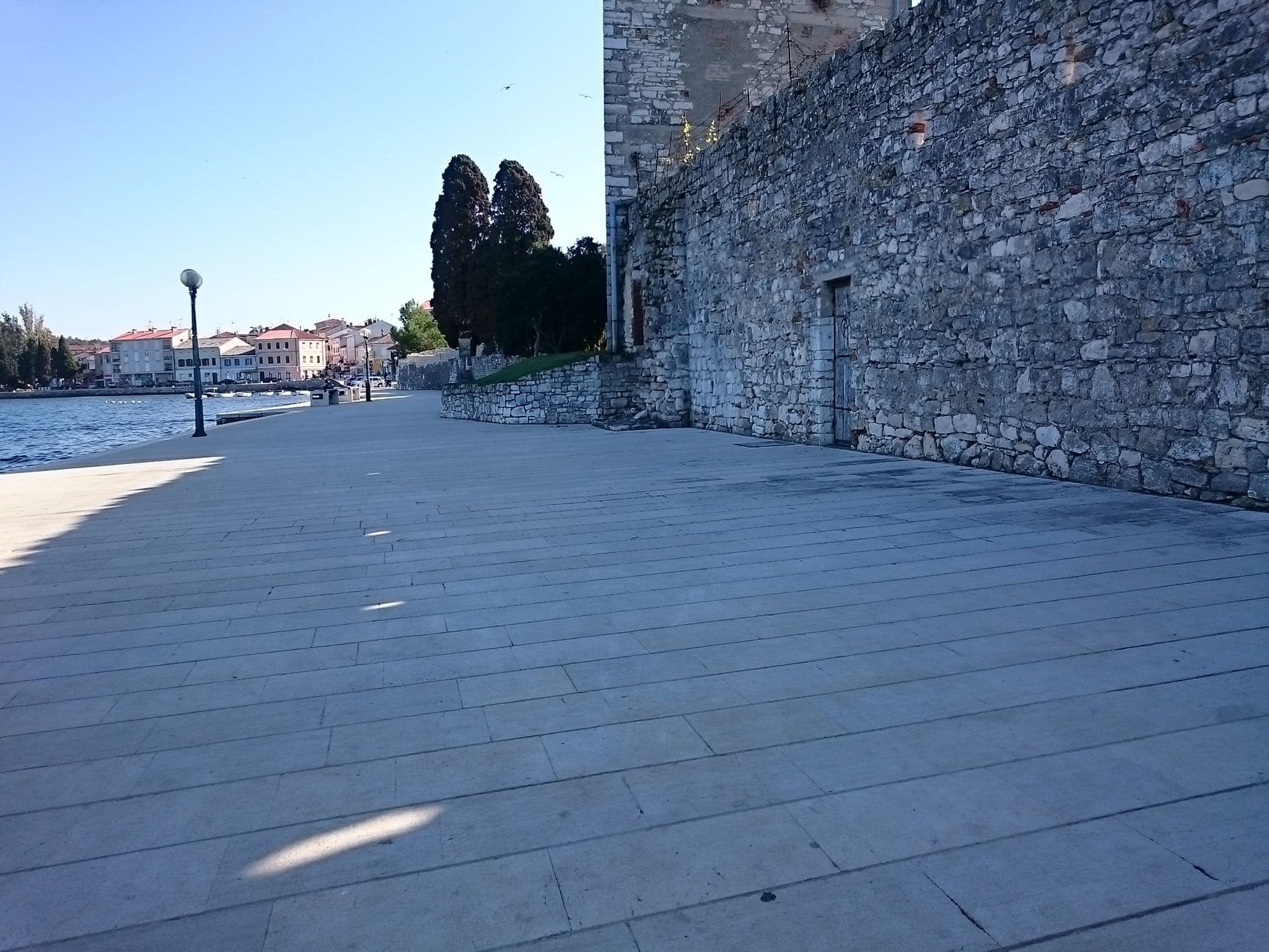 Street view near Latino, Poreč — © voschix (CC BY-SA · Mapillary)