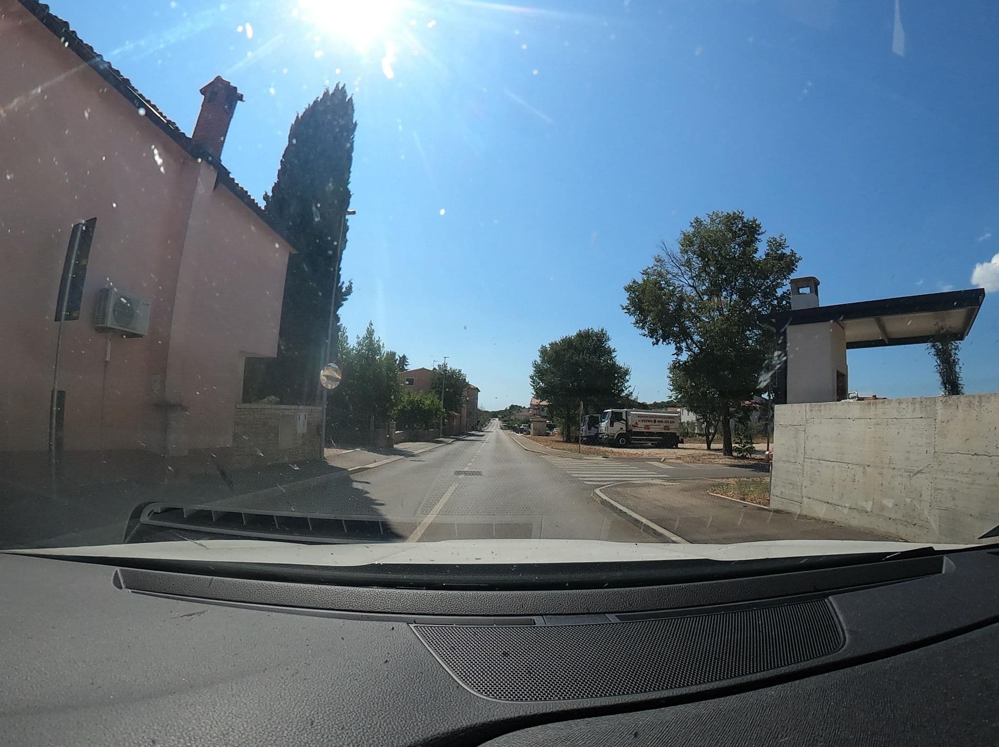 Street view near Apartments Sorgo, Novigrad — © vst (CC BY-SA · Mapillary)