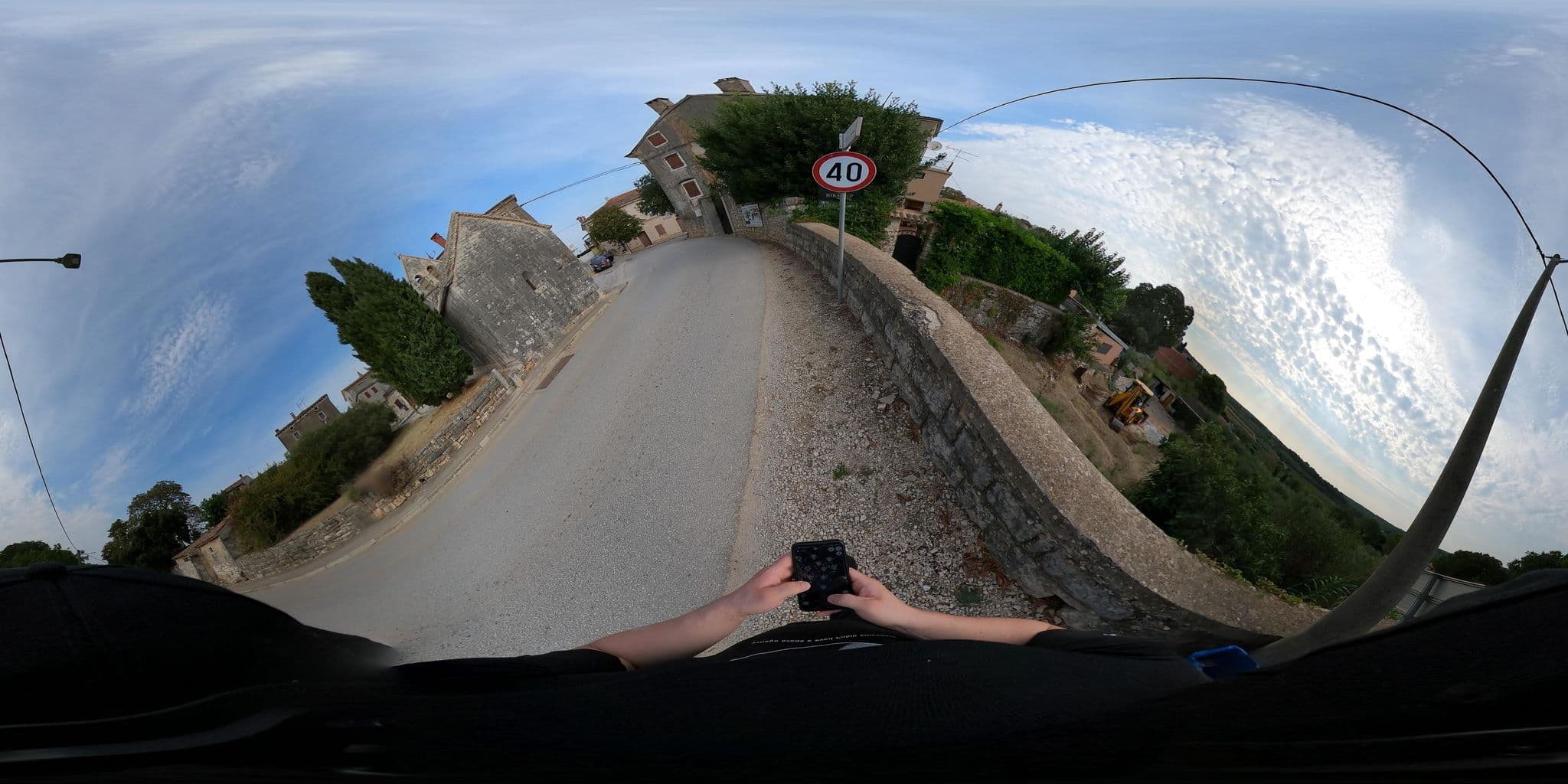 Street view near Villa di Piazza, Tar — © OidaHeast (CC BY-SA · Mapillary)