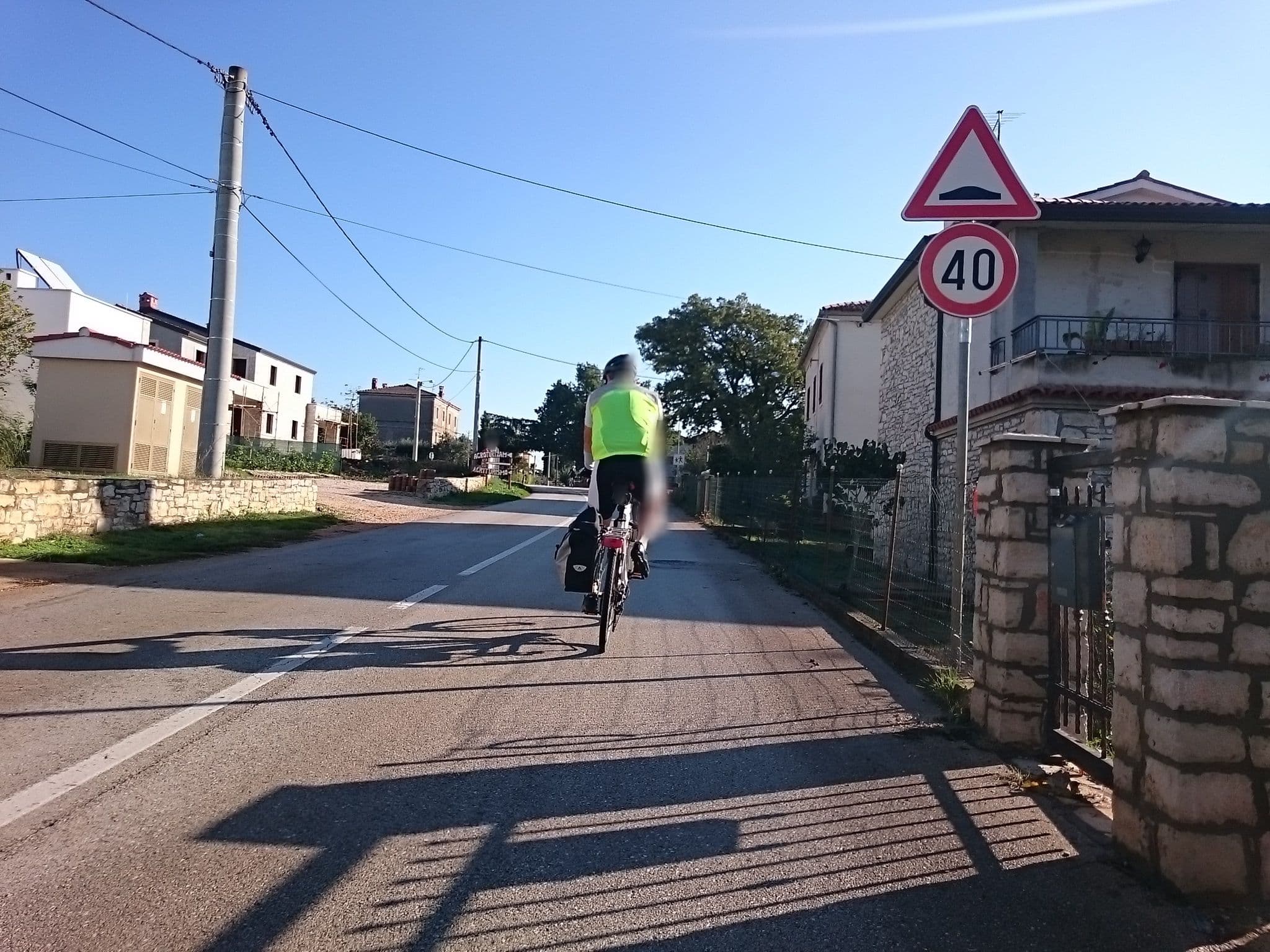 Street view near 2 In 1, Novigrad — © voschix (CC BY-SA · Mapillary)