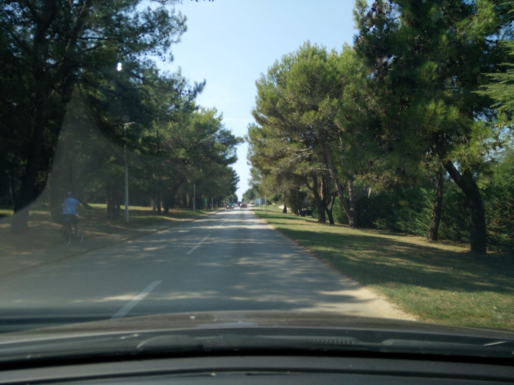Street view near Lanterna Club, Novigrad — © gcklaus (CC BY-SA · Mapillary)