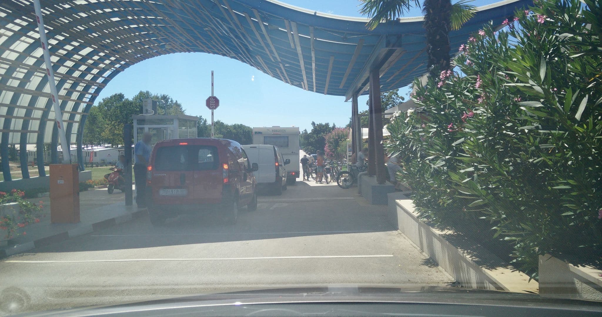 Street view near Mobile Homes Banko Zelena Laguna, Poreč — © gcklaus (CC BY-SA · Mapillary)