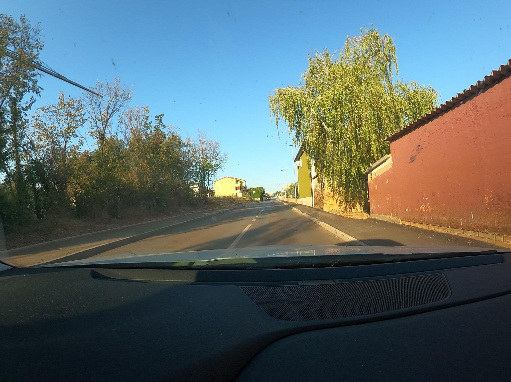 Street view near Lion Apartments, Novigrad — © vst (CC BY-SA · Mapillary)