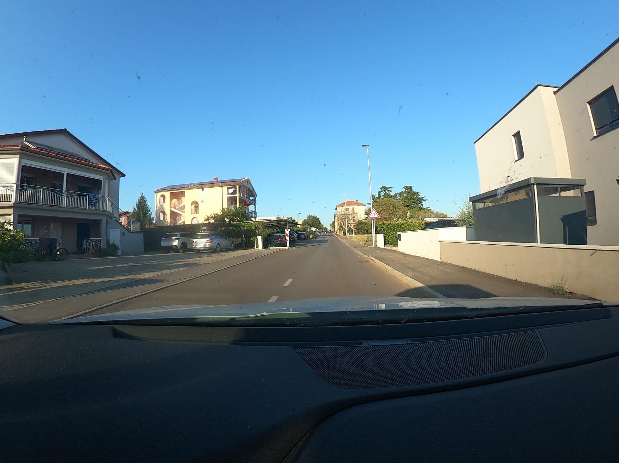 Street view near Apartment Kati, Novigrad — © vst (CC BY-SA · Mapillary)