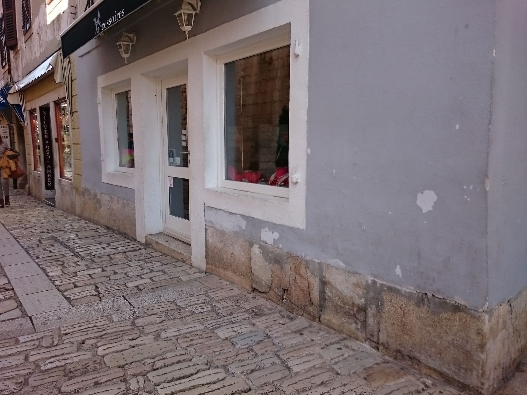 Street view near Holiday Home and Apartment Hitri, Poreč — © voschix (CC BY-SA · Mapillary)