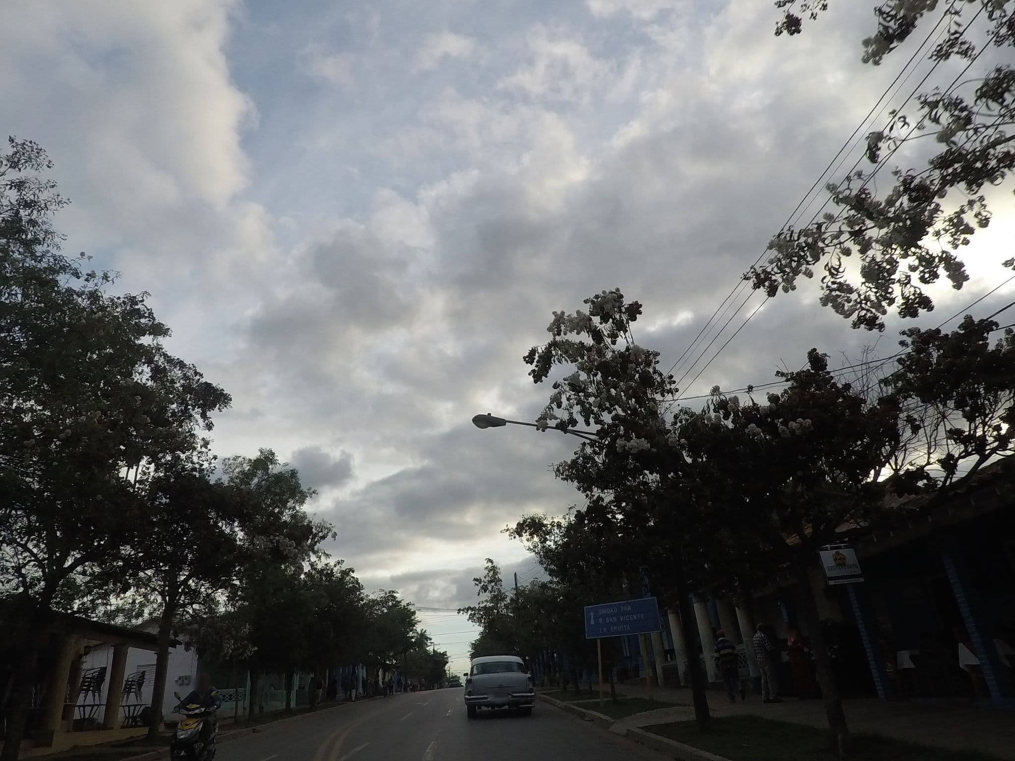 Street view near La Auténtica, Viñales