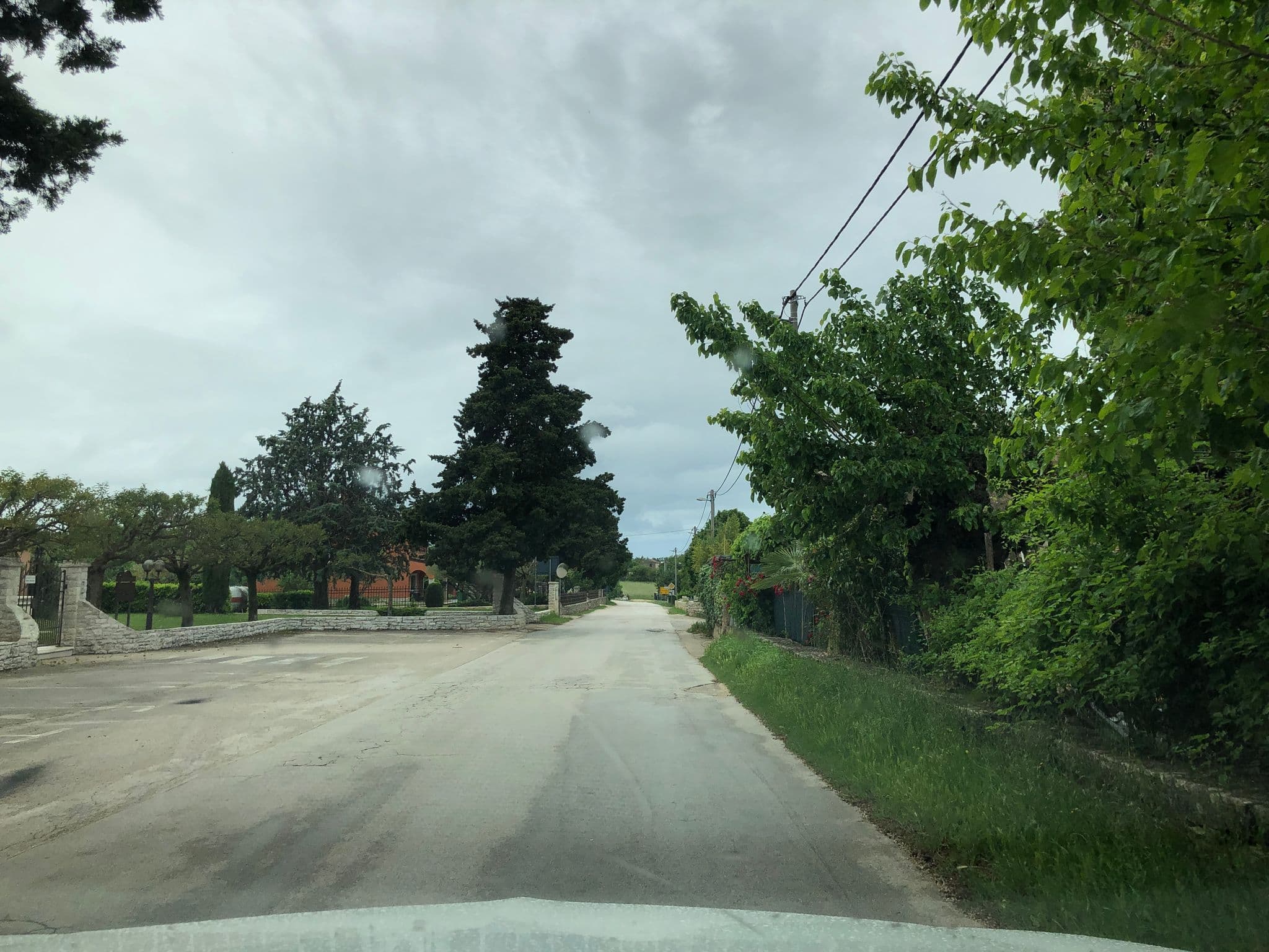 Street view near B&B Marino, Buje — © derzornigemarkus (CC BY-SA · Mapillary)