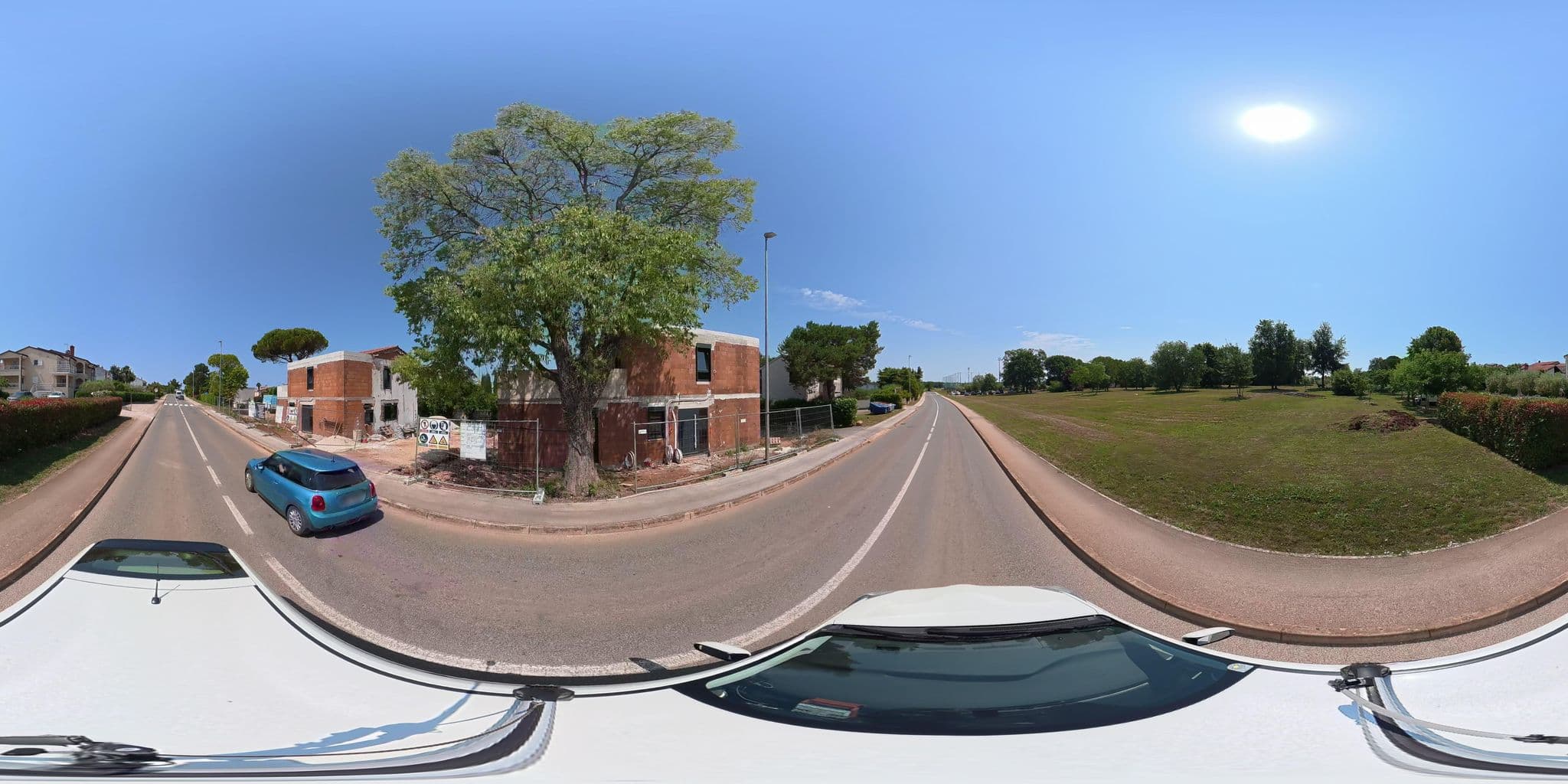 Street view near Apartments Dajla, Novigrad — © osmplus_org (CC BY-SA · Mapillary)