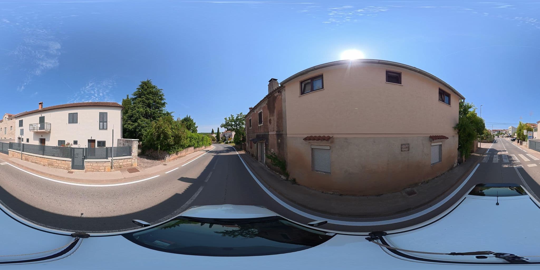 Street view near Green room Kroatië, Vrsar — © osmplus_org (CC BY-SA · Mapillary)