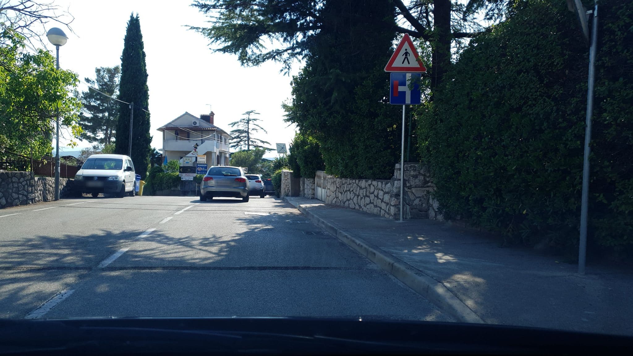 Street view near Apartment Neda, Njivice — © b166er (CC BY-SA · Mapillary)