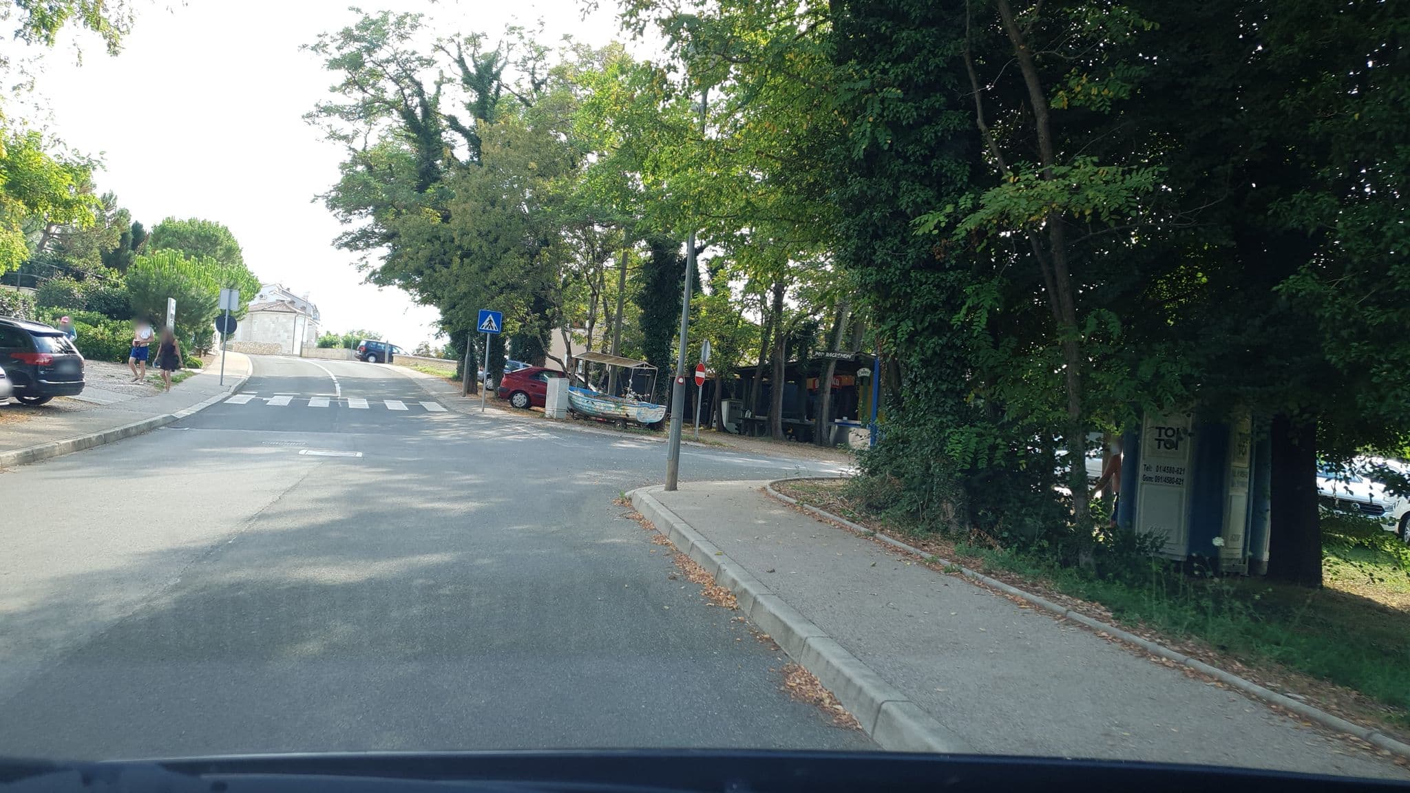 Street view near Almar Villas, Njivice — © b166er (CC BY-SA · Mapillary)