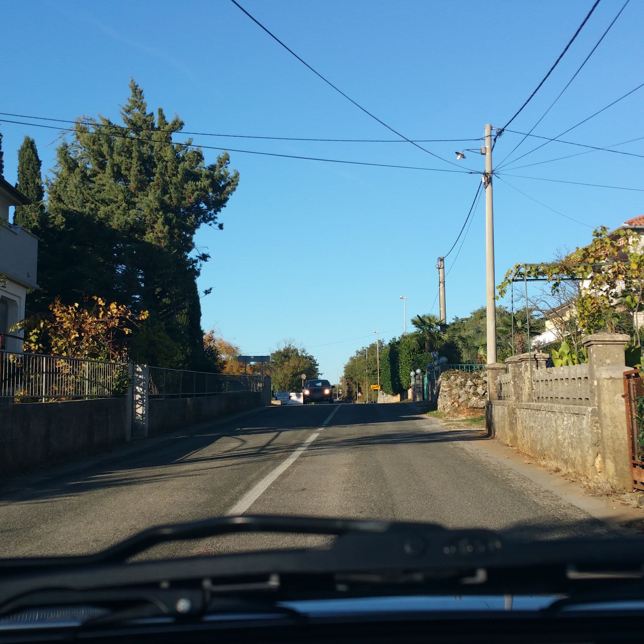 Street view near Mrvica House, Njivice — © kalle385 (CC BY-SA · Mapillary)