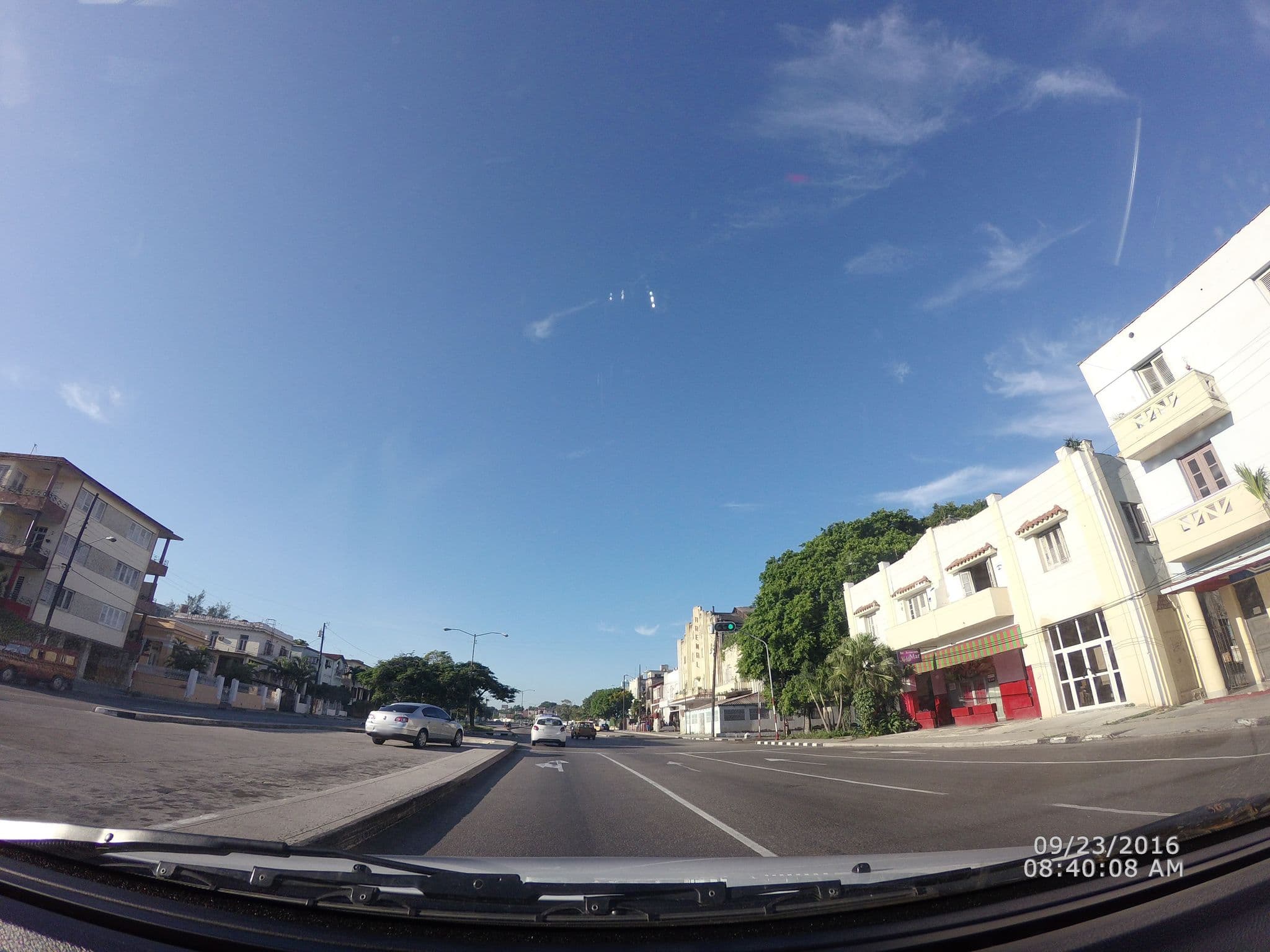 Street view near Ibis&Roberto, Almendares