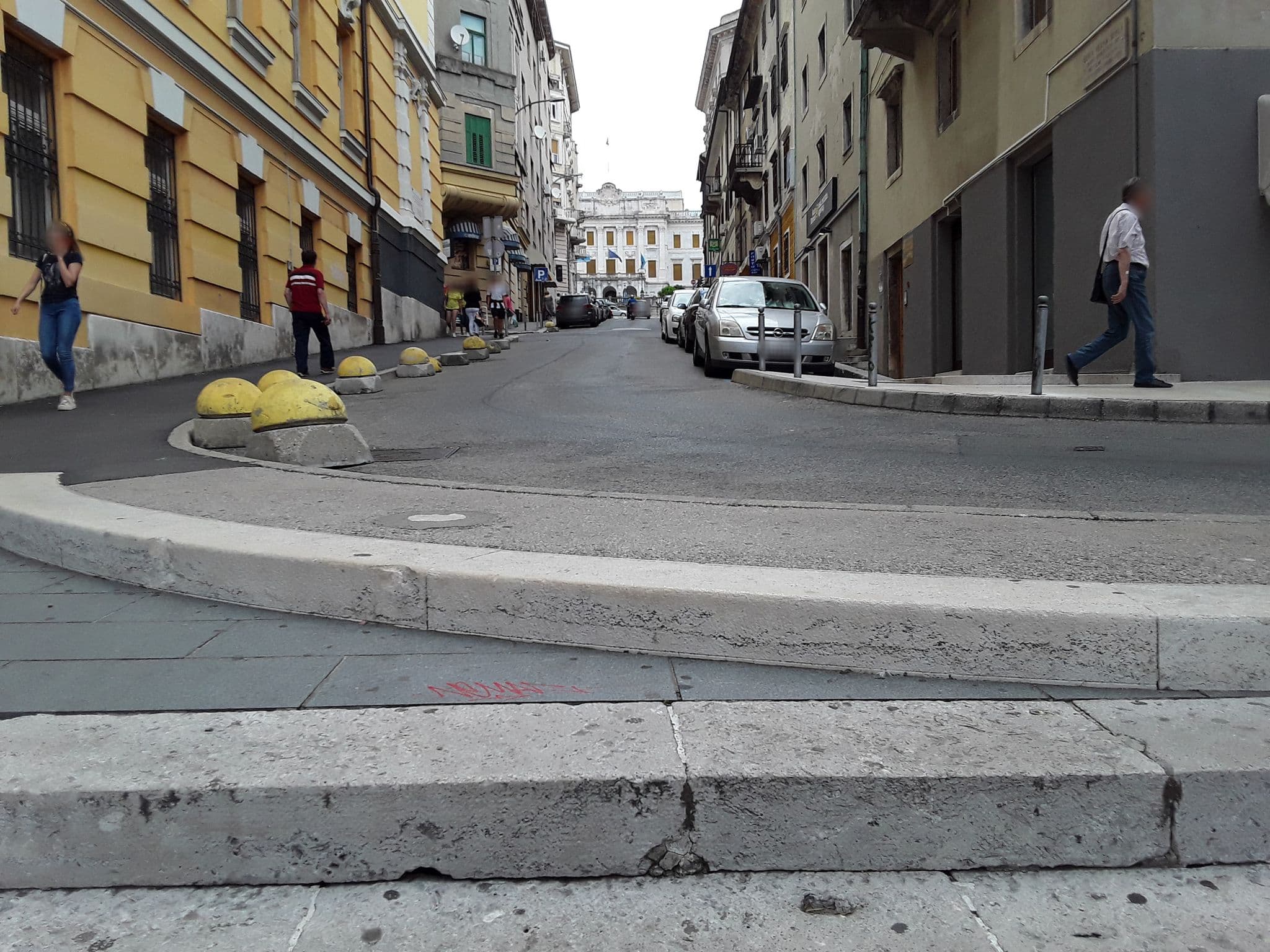 Street view near Studio Apartmani Paola, Rijeka — © federica13 (CC BY-SA · Mapillary)