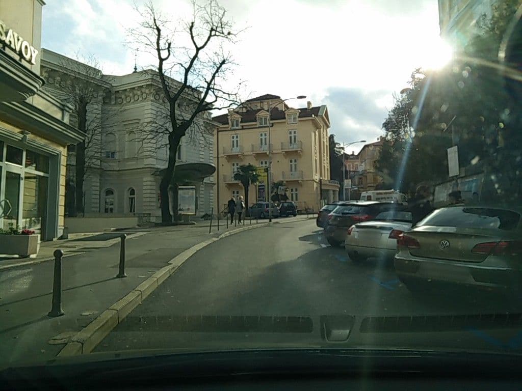 Street view near Hotel Dubrovnik, Opatija — © bellazambo (CC BY-SA · Mapillary)