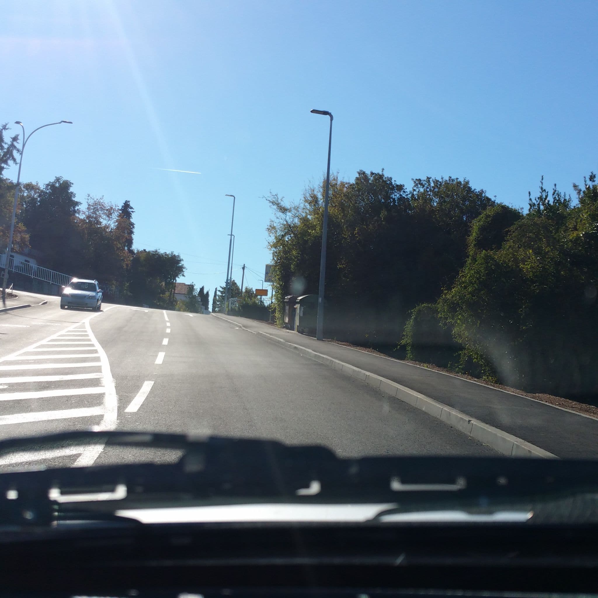 Street view near Apartmani Villa Sunset, Njivice — © kalle385 (CC BY-SA · Mapillary)