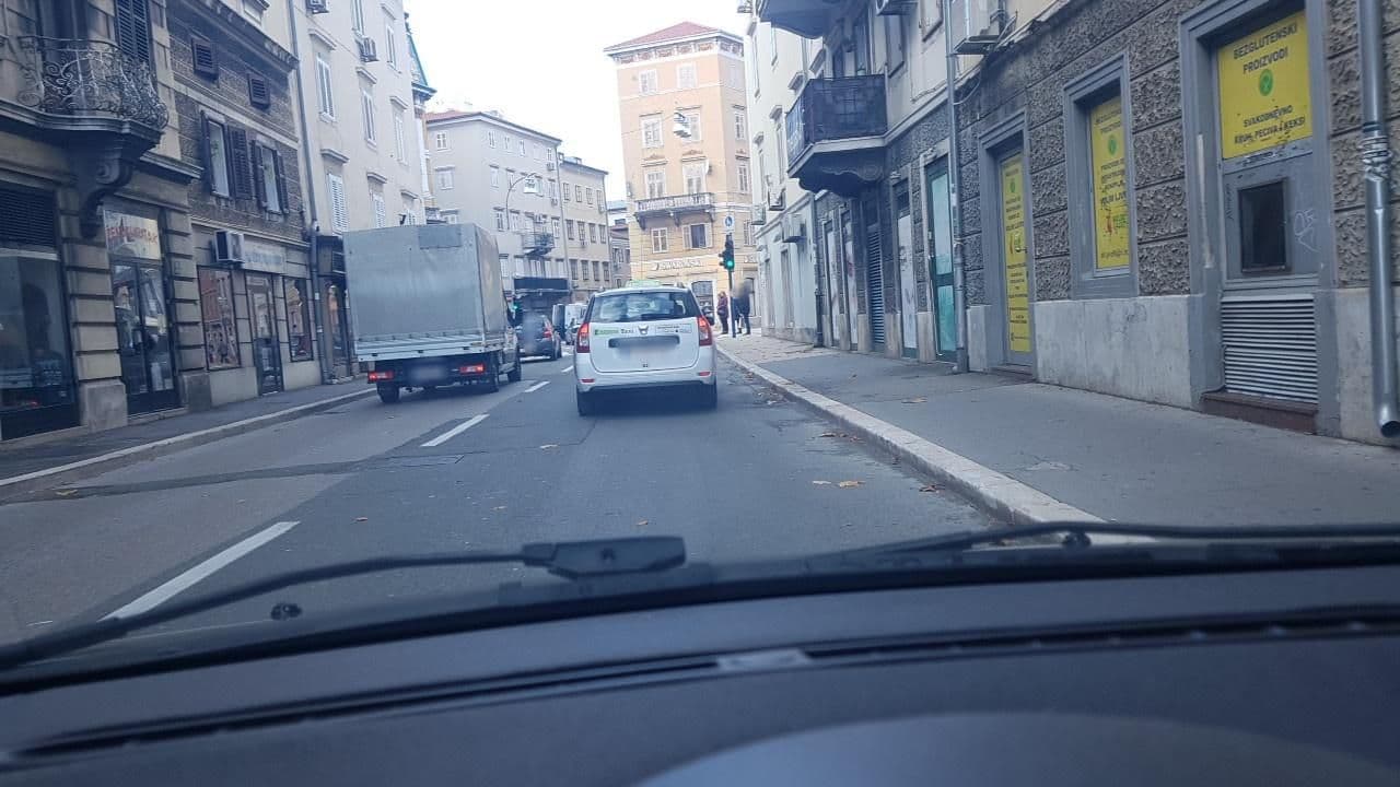 Street view near Sir John's Rooms, Rijeka — © mik007 (CC BY-SA · Mapillary)