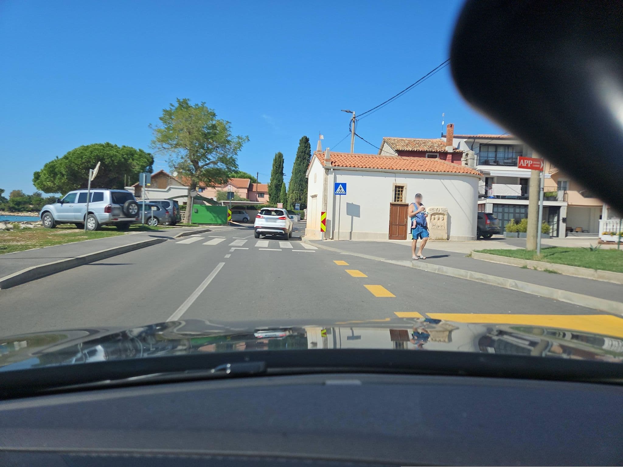 Street view near Apartements Paradinovic, Umag — © toho (CC BY-SA · Mapillary)