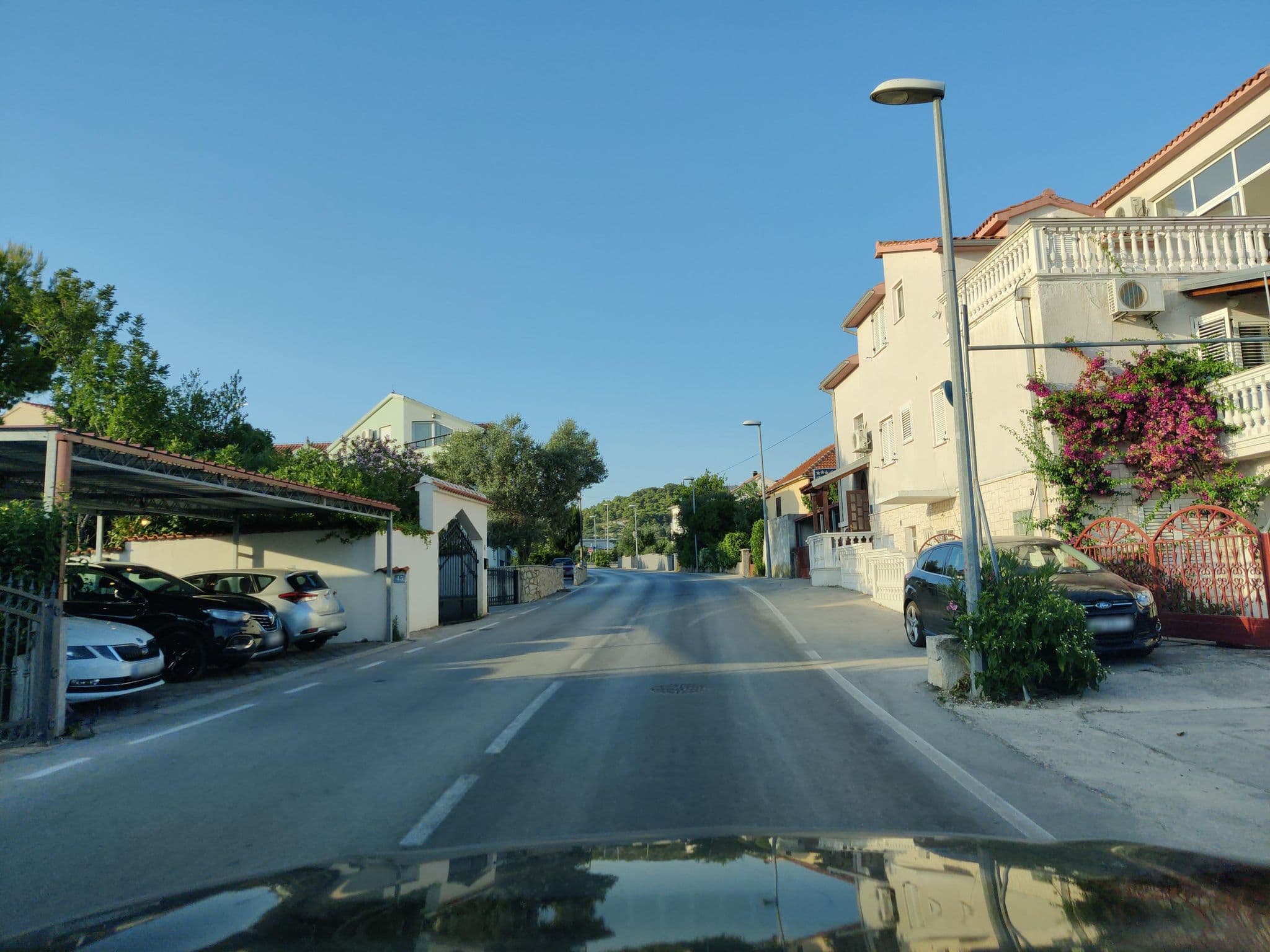 Street view near Apartment Tony Tribunj, Tribunj — © kietlak (CC BY-SA · Mapillary)