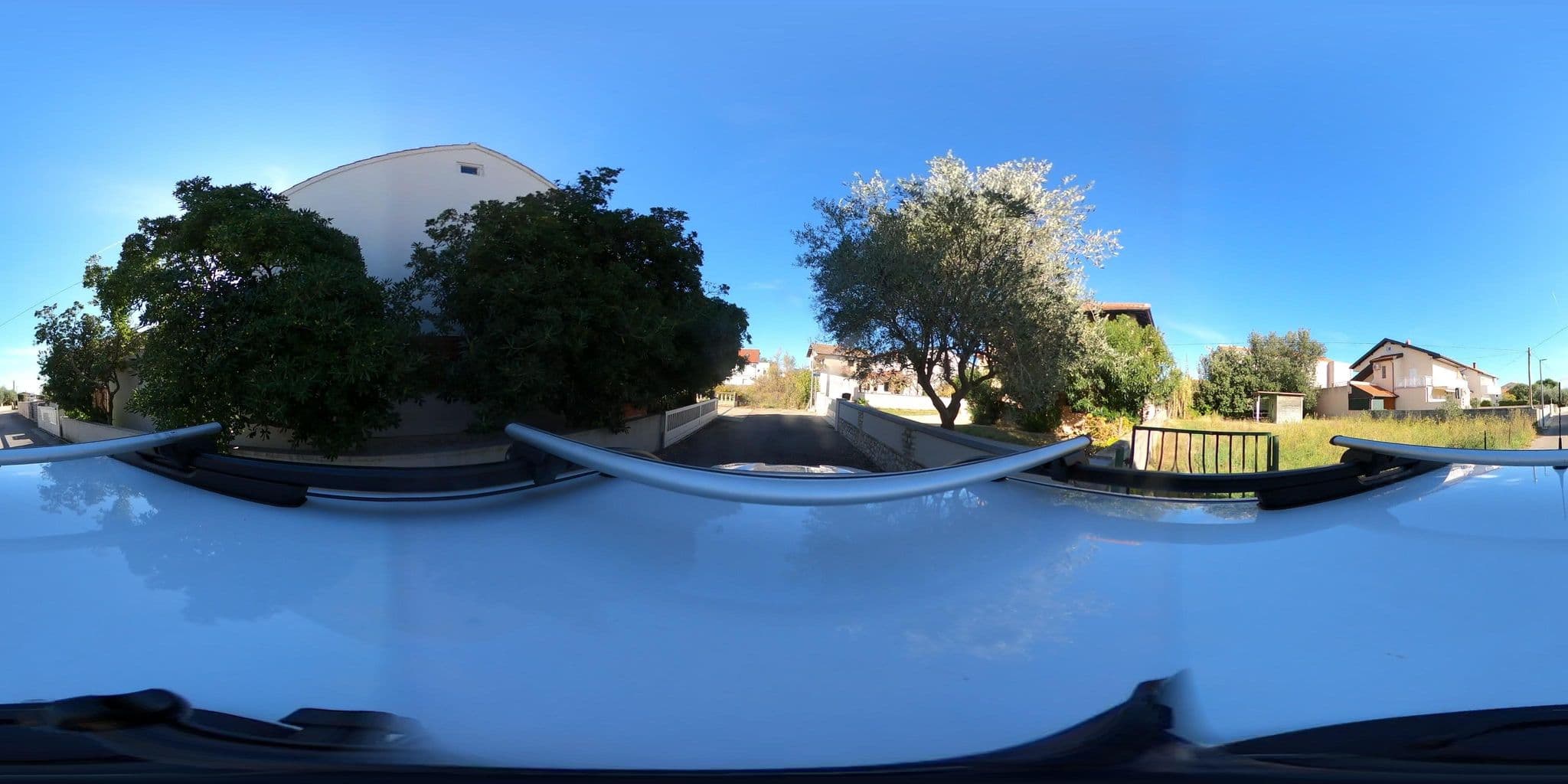 Street view near Apartments Paula Nin, Nin — © Tim1 (CC BY-SA · Mapillary)
