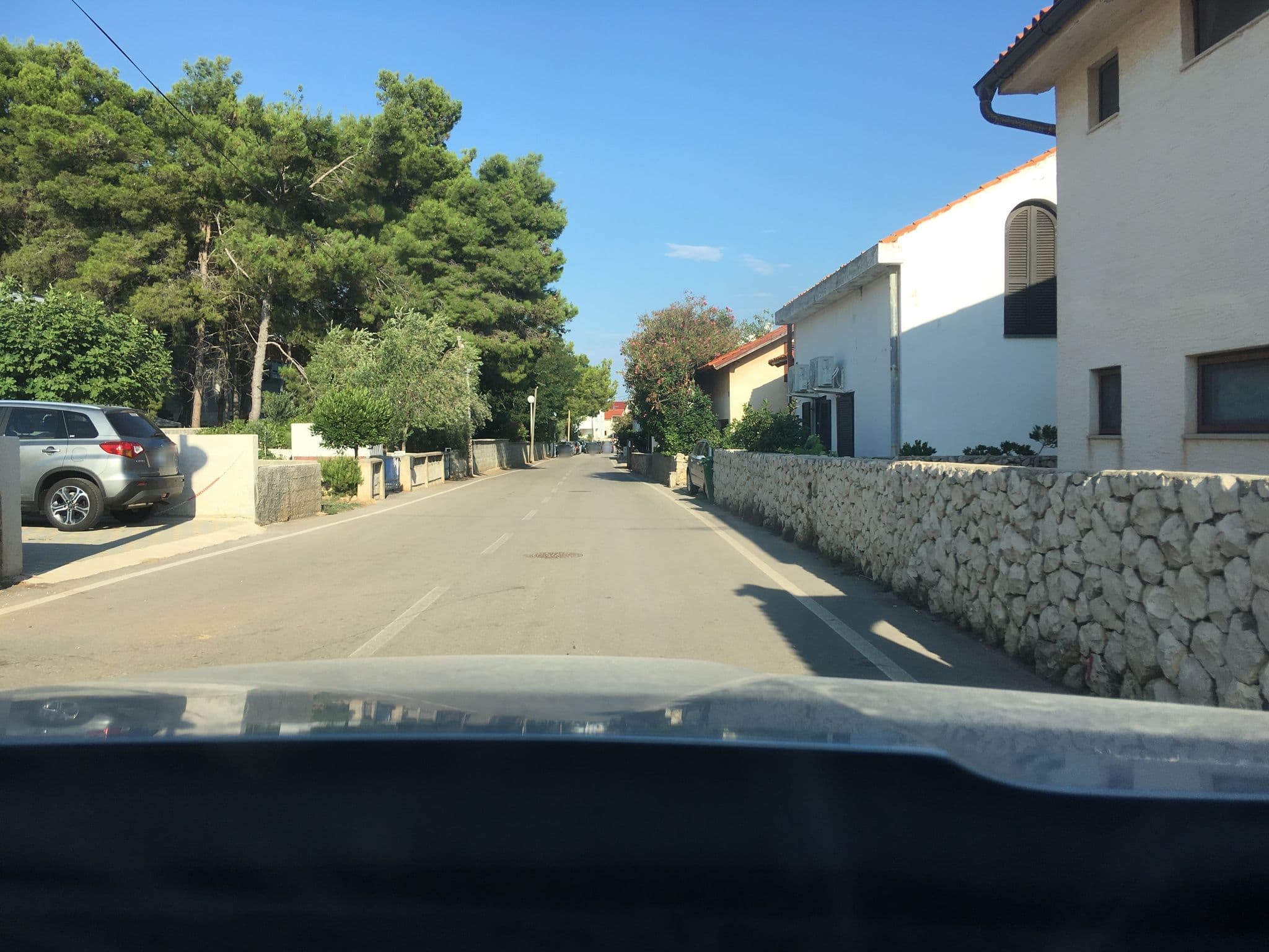 Street view near Coral Apartmani, Vir — © jerneja (CC BY-SA · Mapillary)