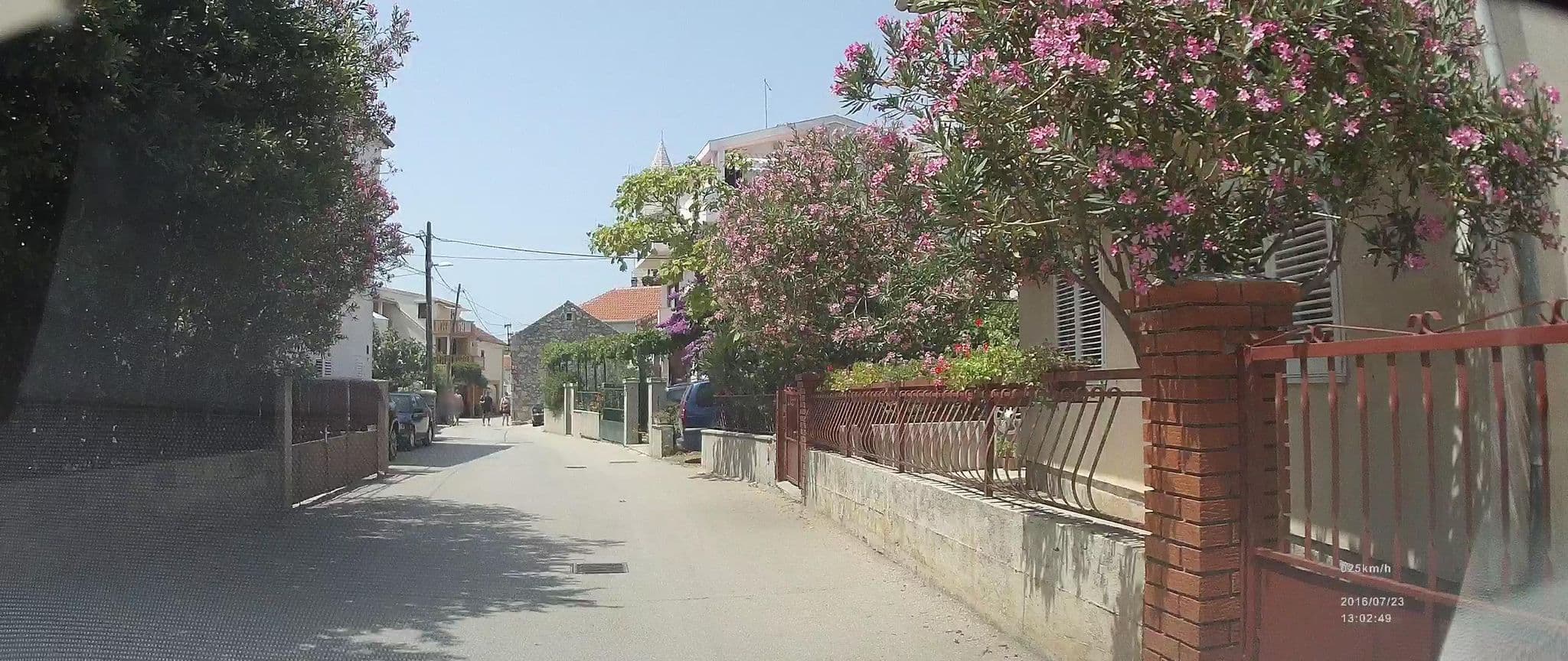 Street view near Apartment Stara Jezgra, Pakoštane — © idelac (CC BY-SA · Mapillary)