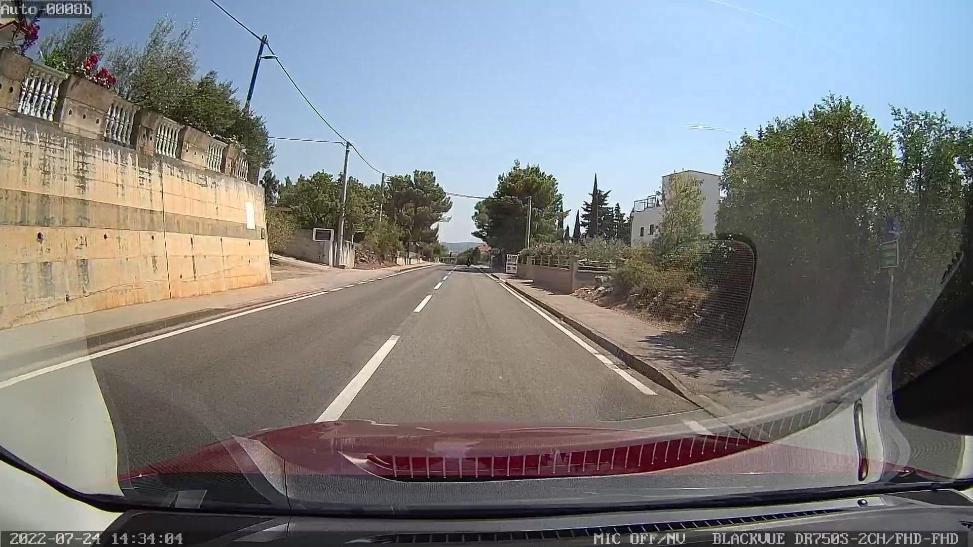 Street view near Apartmani Kata, Posedarje — © rdnnk (CC BY-SA · Mapillary)