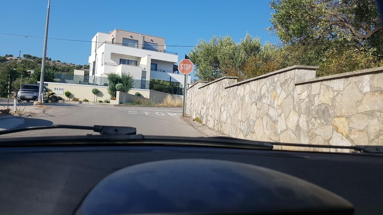 Street view near Apartment Justina, Murter — © mik007 (CC BY-SA · Mapillary)