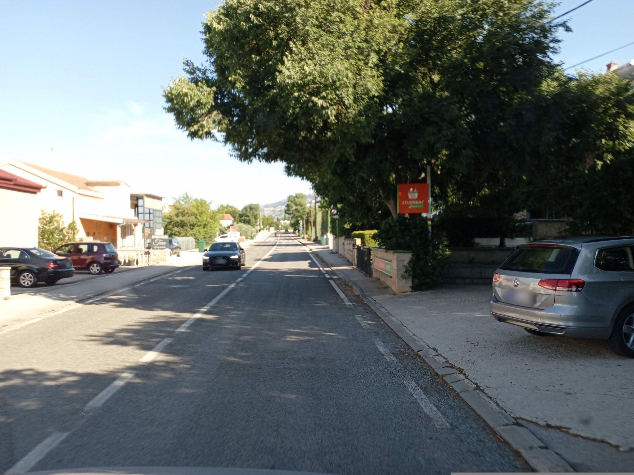 Street view near Apartment Jurja Barakovica III, Posedarje — © atze02 (CC BY-SA · Mapillary)