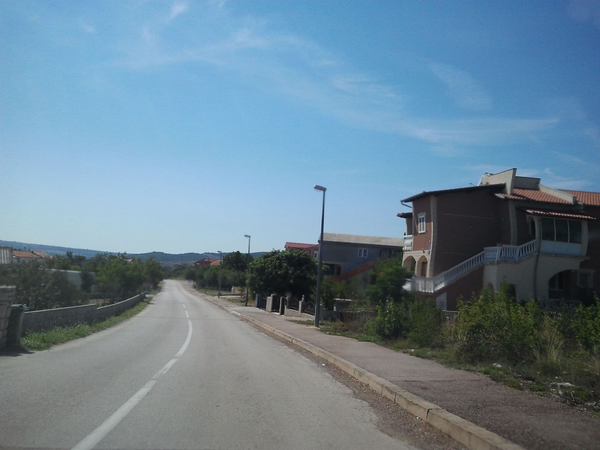 Street view near Apartments Jure Bozica 4, Posedarje — © hbogner (CC BY-SA · Mapillary)