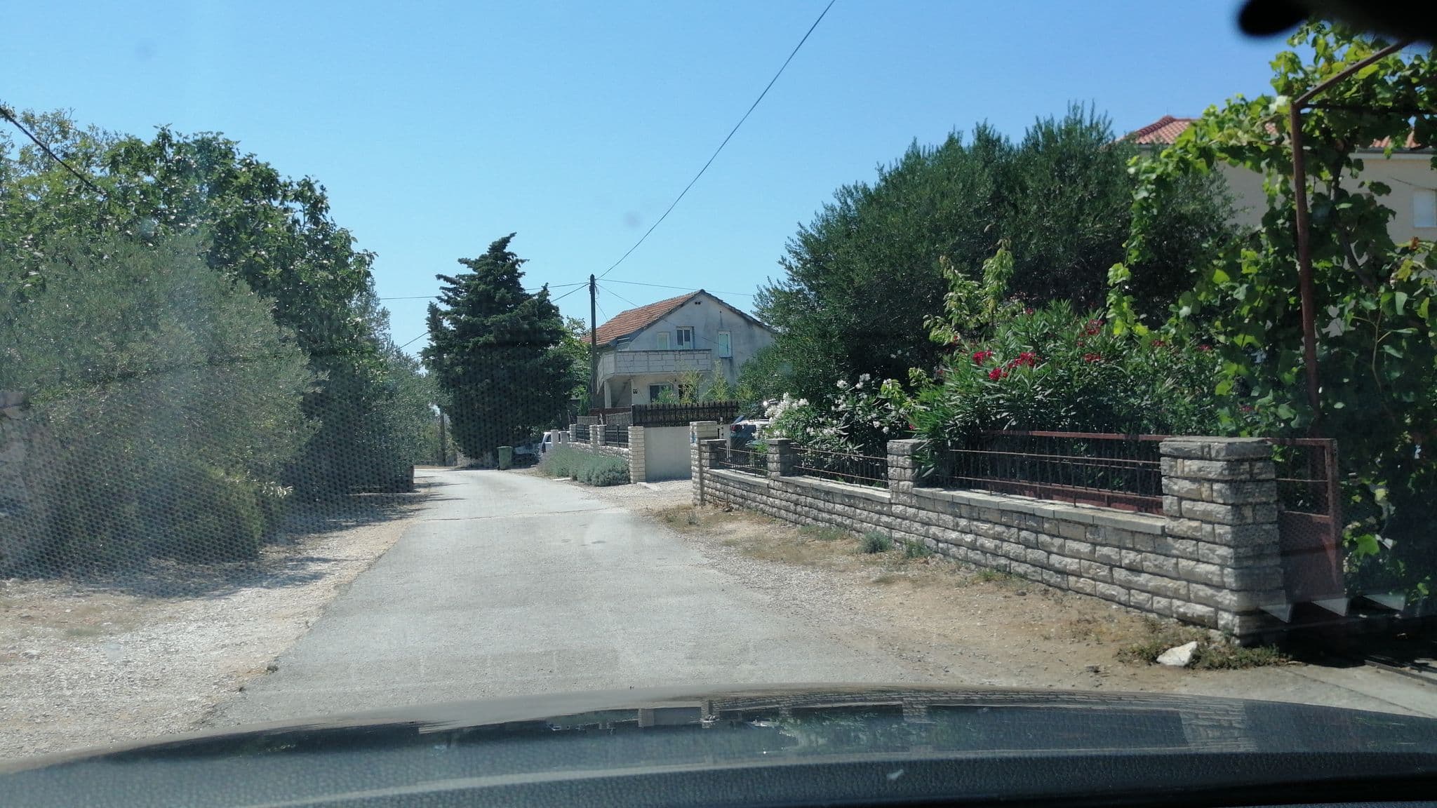 Street view near Apartmani Mario - Pakoštane, Pakoštane — © tixach (CC BY-SA · Mapillary)