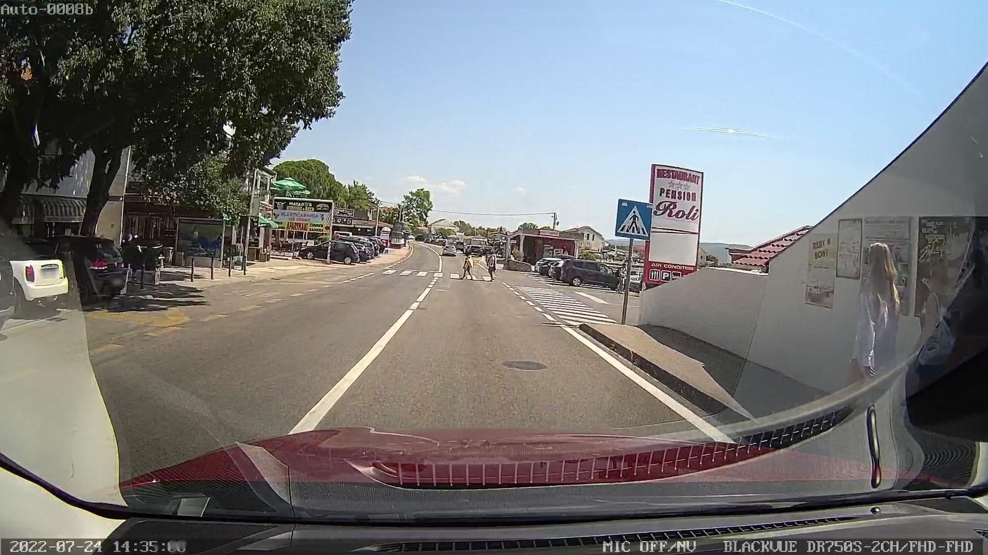 Street view near HOTEL ALAN d.d., Posedarje — © rdnnk (CC BY-SA · Mapillary)