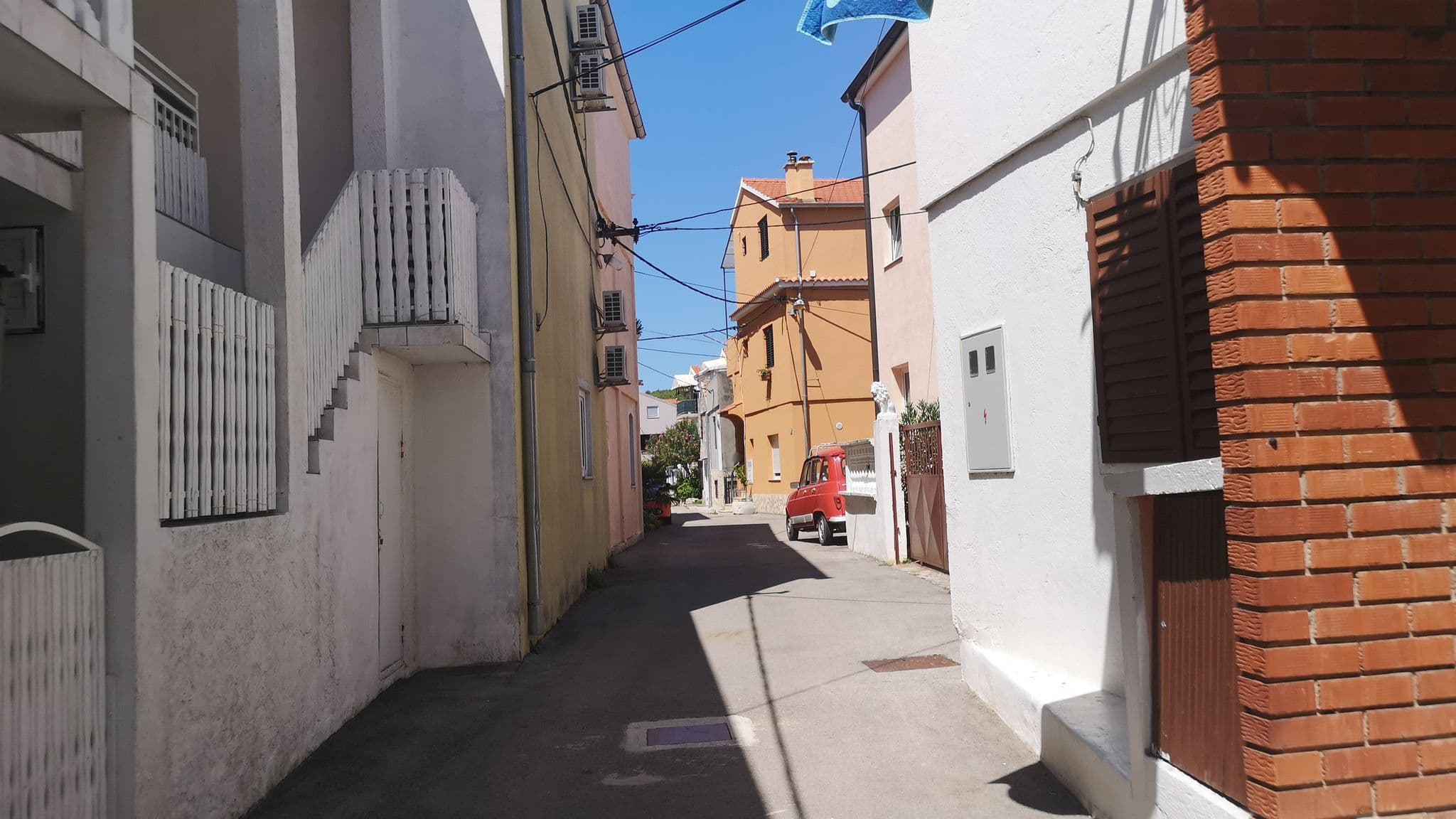 Street view near Apartmani Drazi Plimica, Vodice — © moon4 (CC BY-SA · Mapillary)