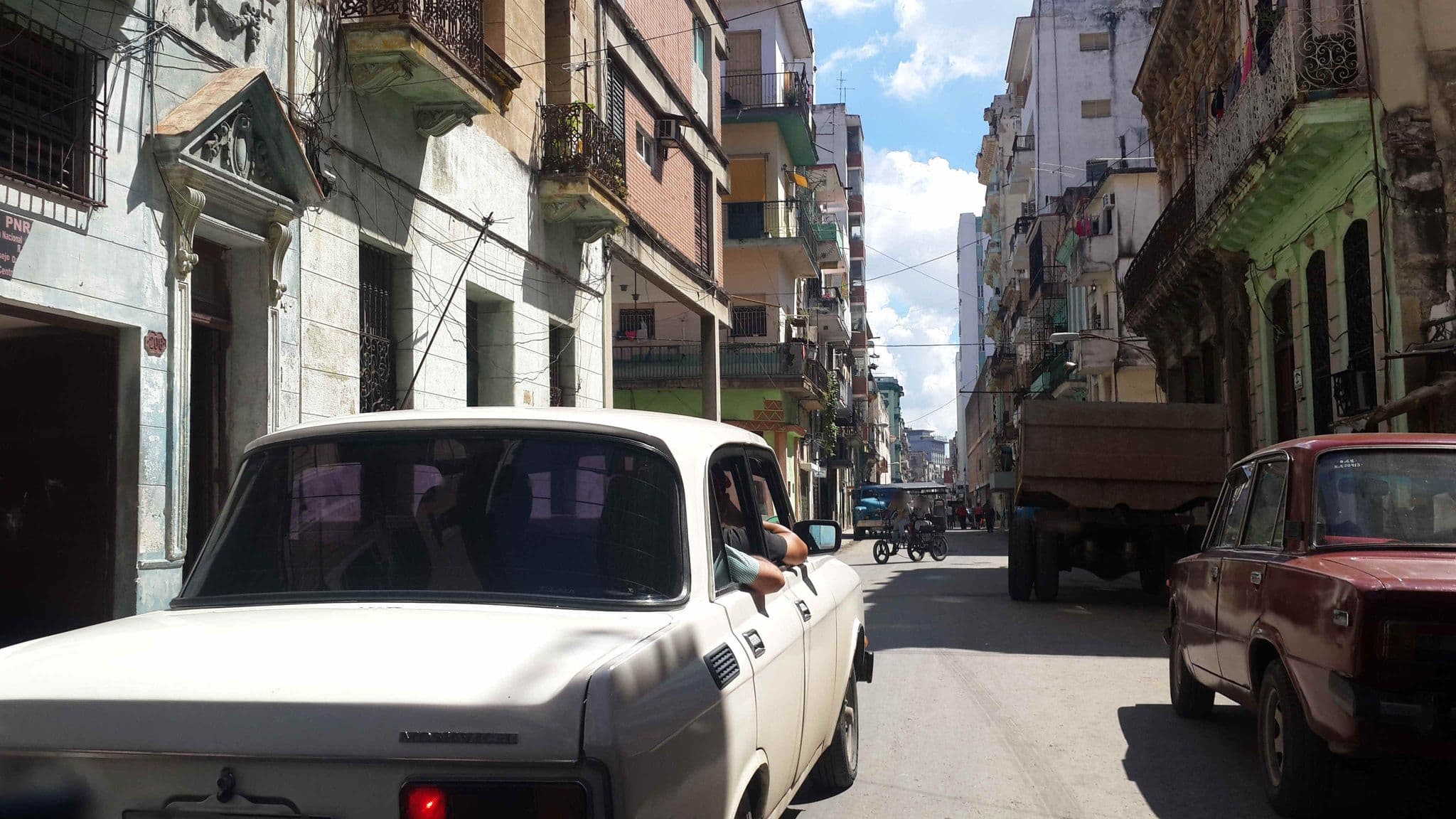 Street view near Casa Arturo, Centro Habana